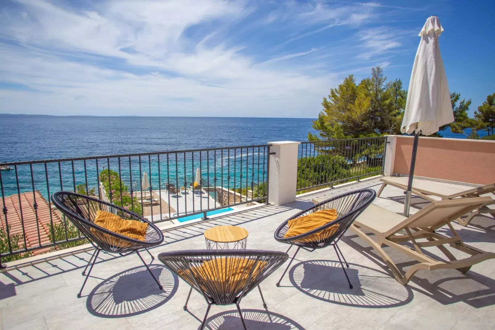 Villa Luce di Mare - Three Bedroom Villa with Pool-Terrace