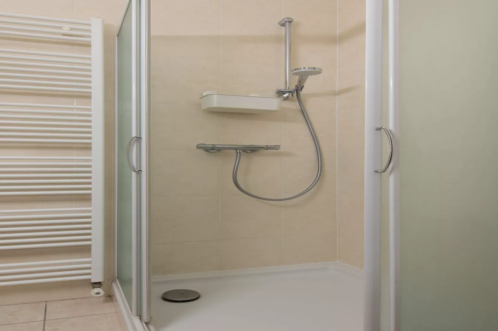 BALMORAL 0001-Bathroom