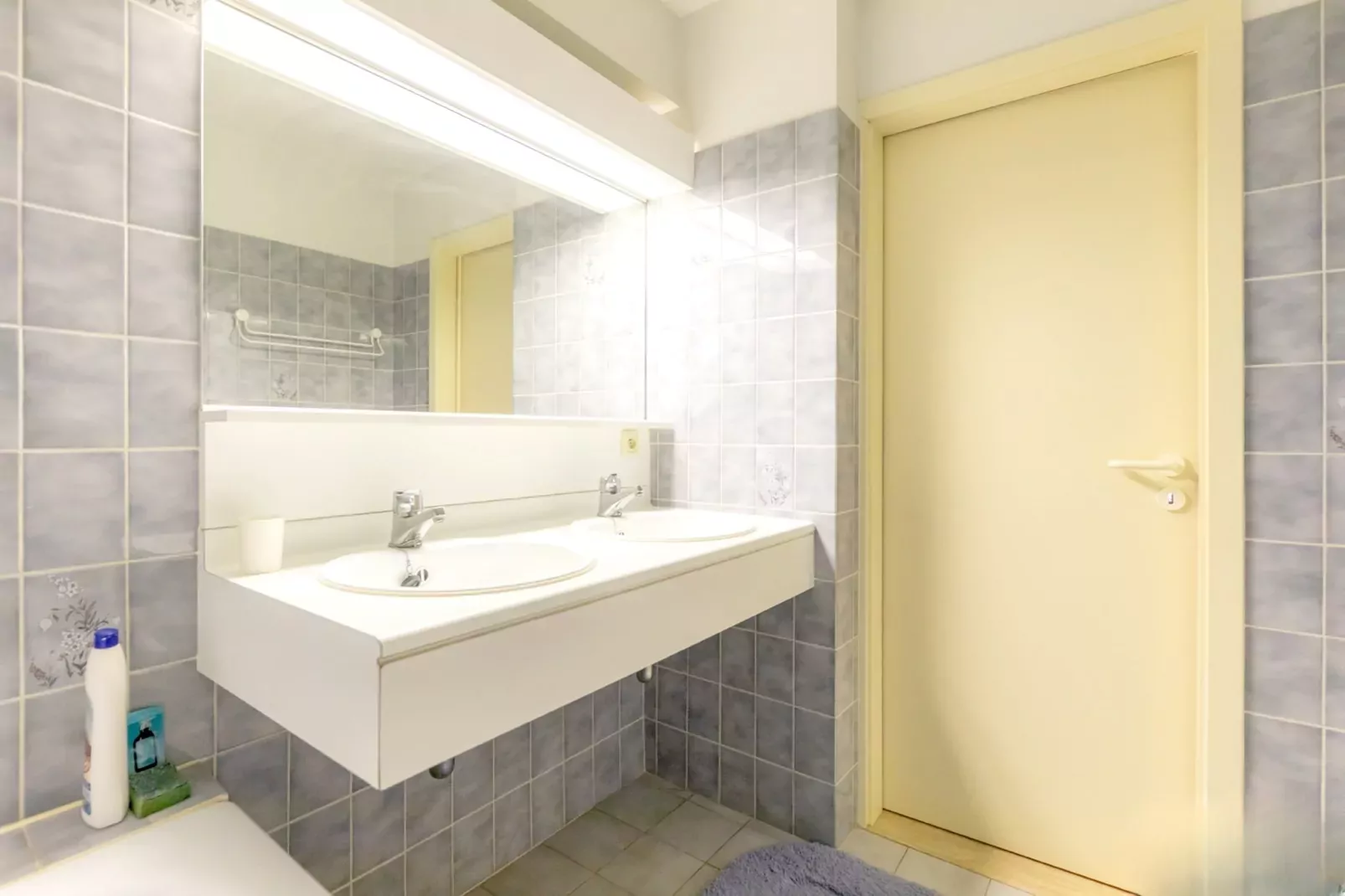 Astoria Palace 0101-Badezimmer