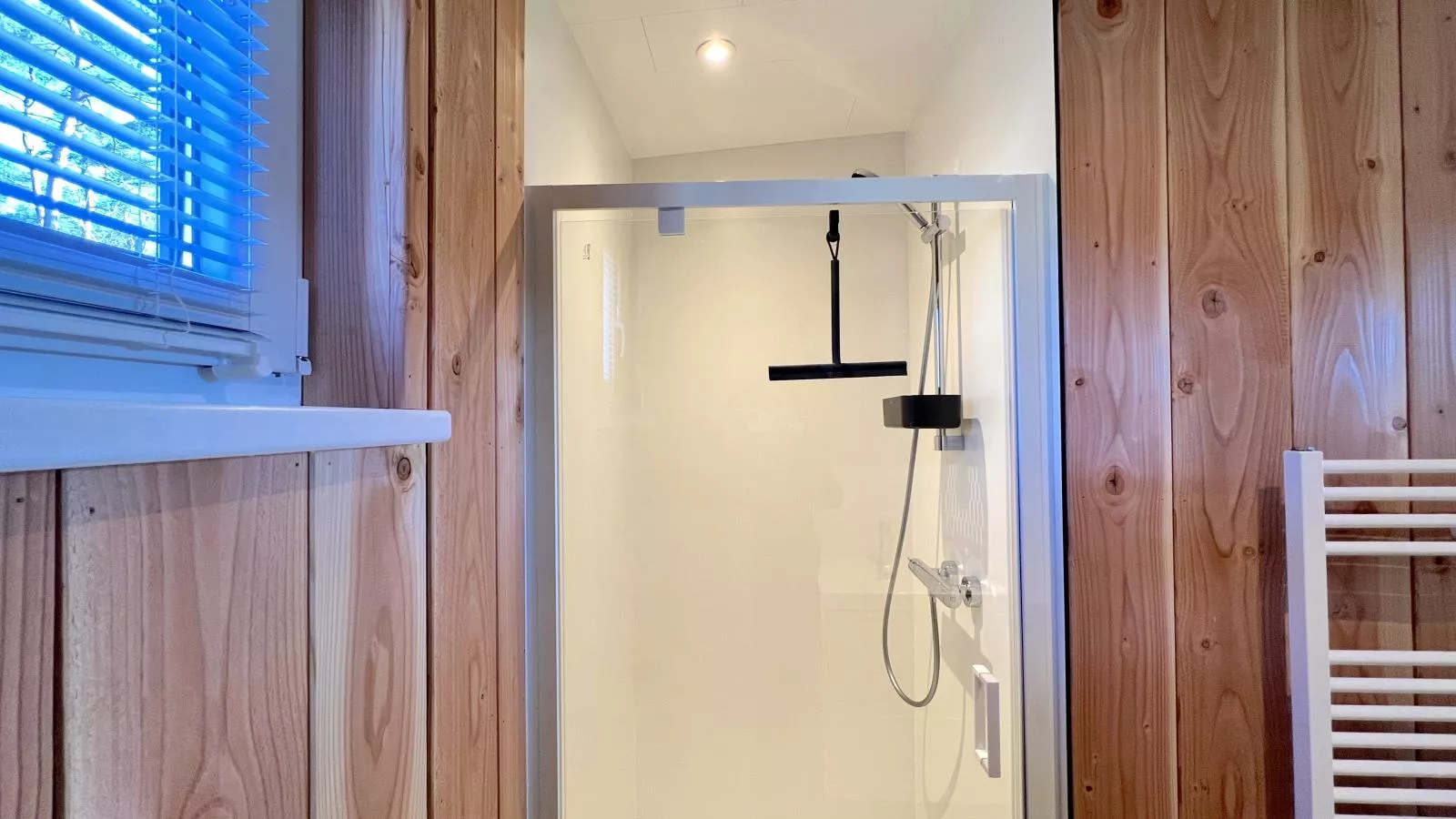 Veldzicht-Badezimmer