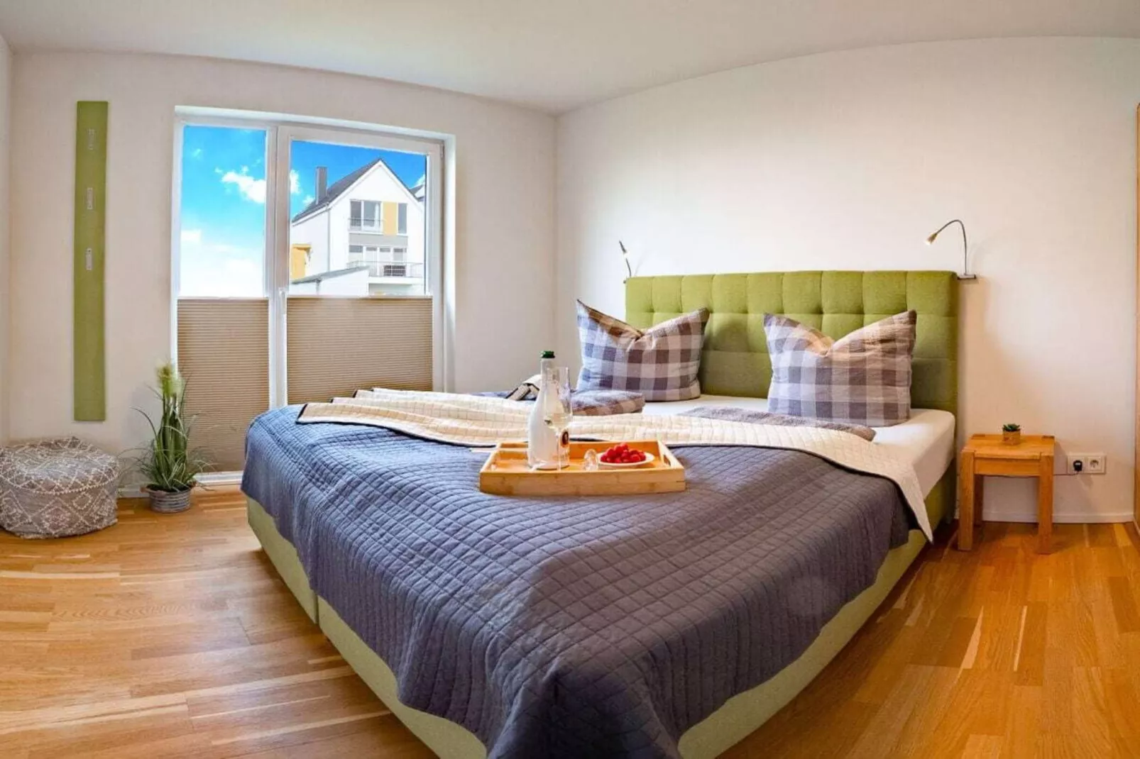 424127-Schlafzimmer