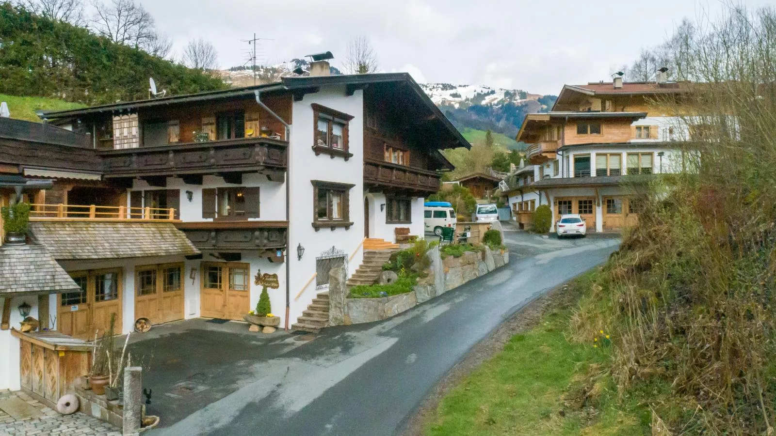 Pletzer-Exterior summer