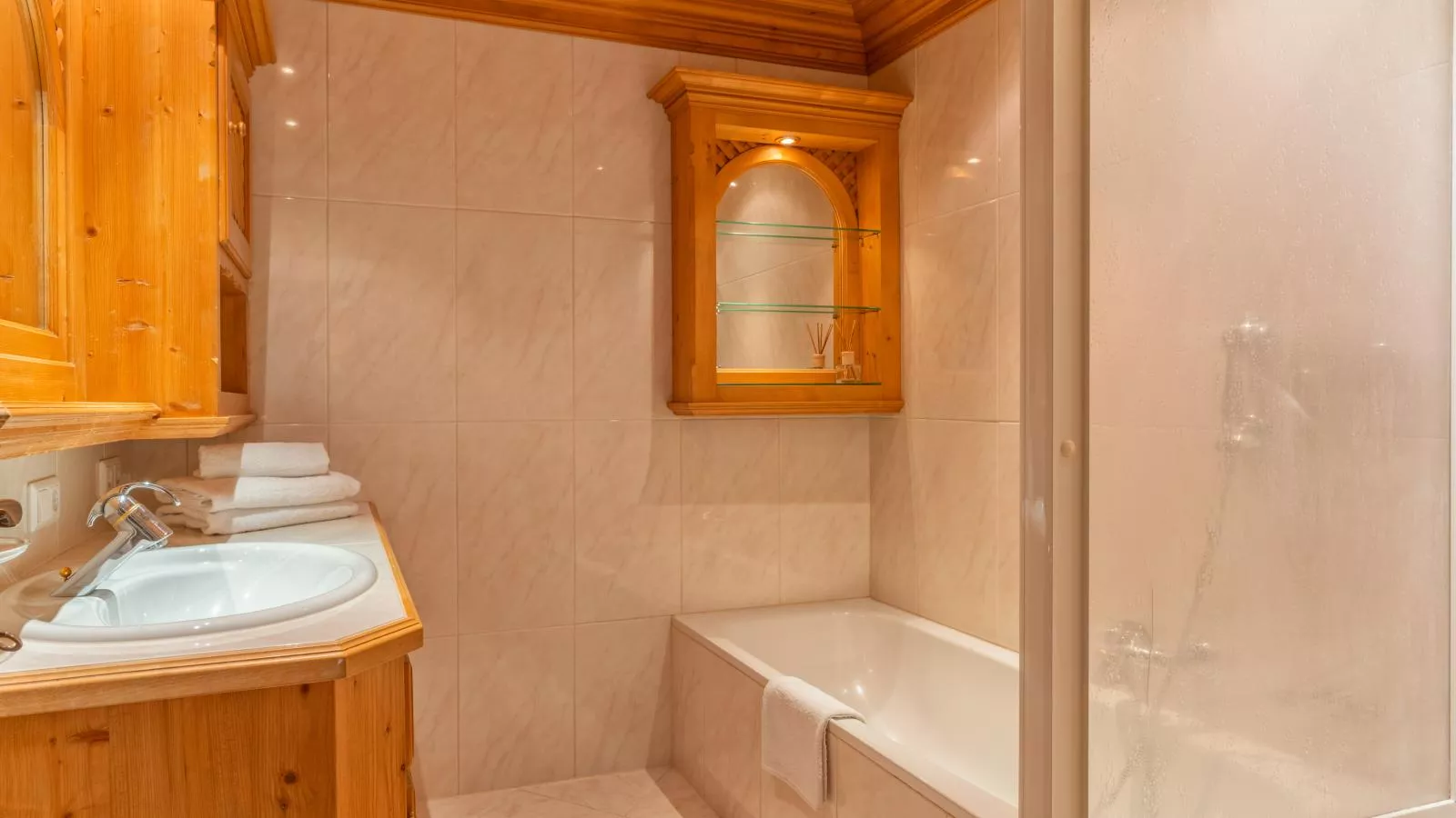 Pletzer-Bathroom