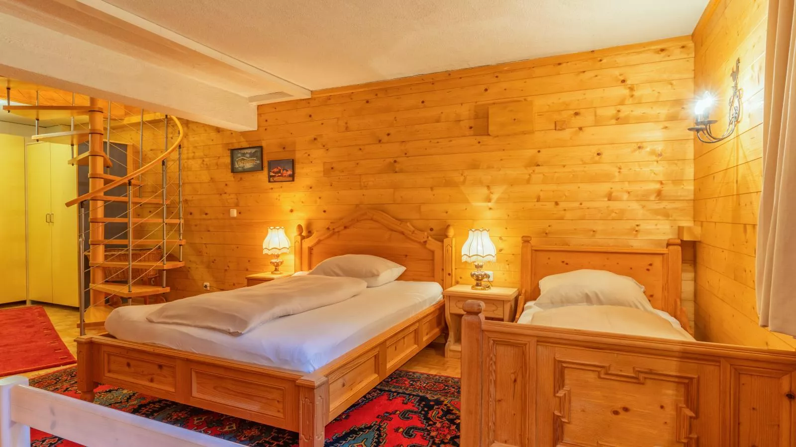 Pletzer-Bedroom