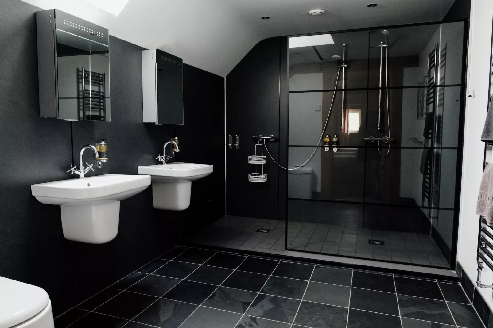 The Welsh Barn-Bathroom