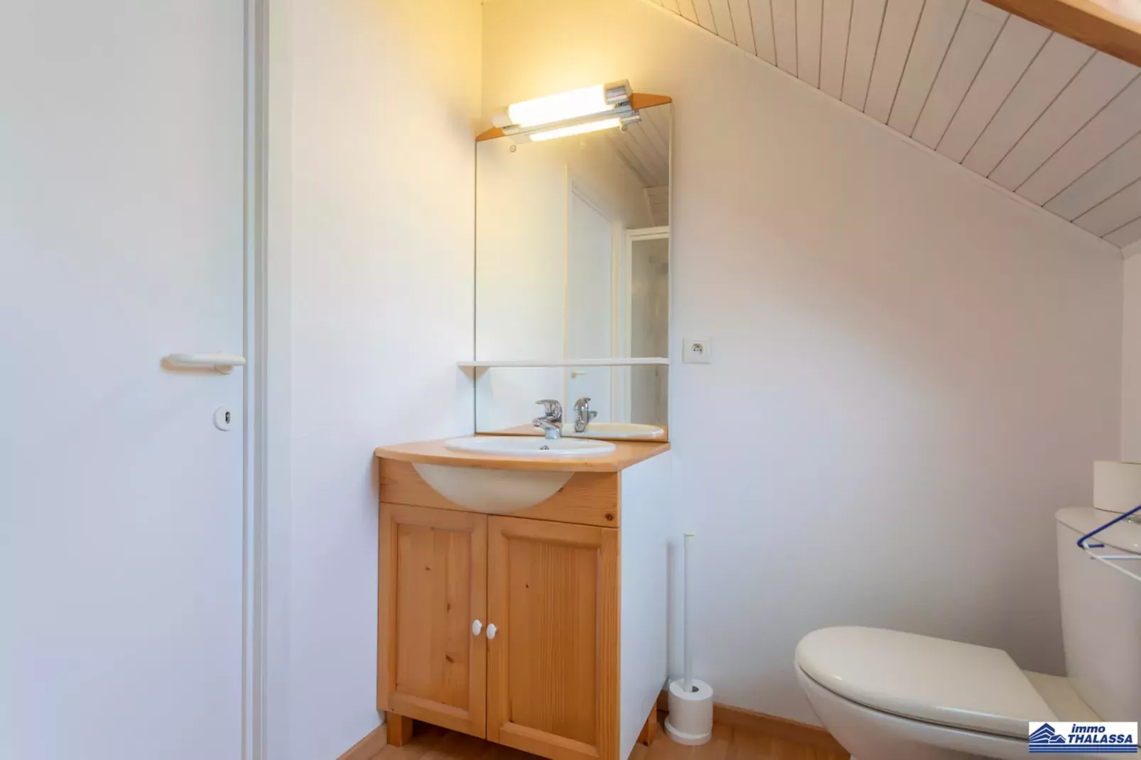 At Home-Salle de bain