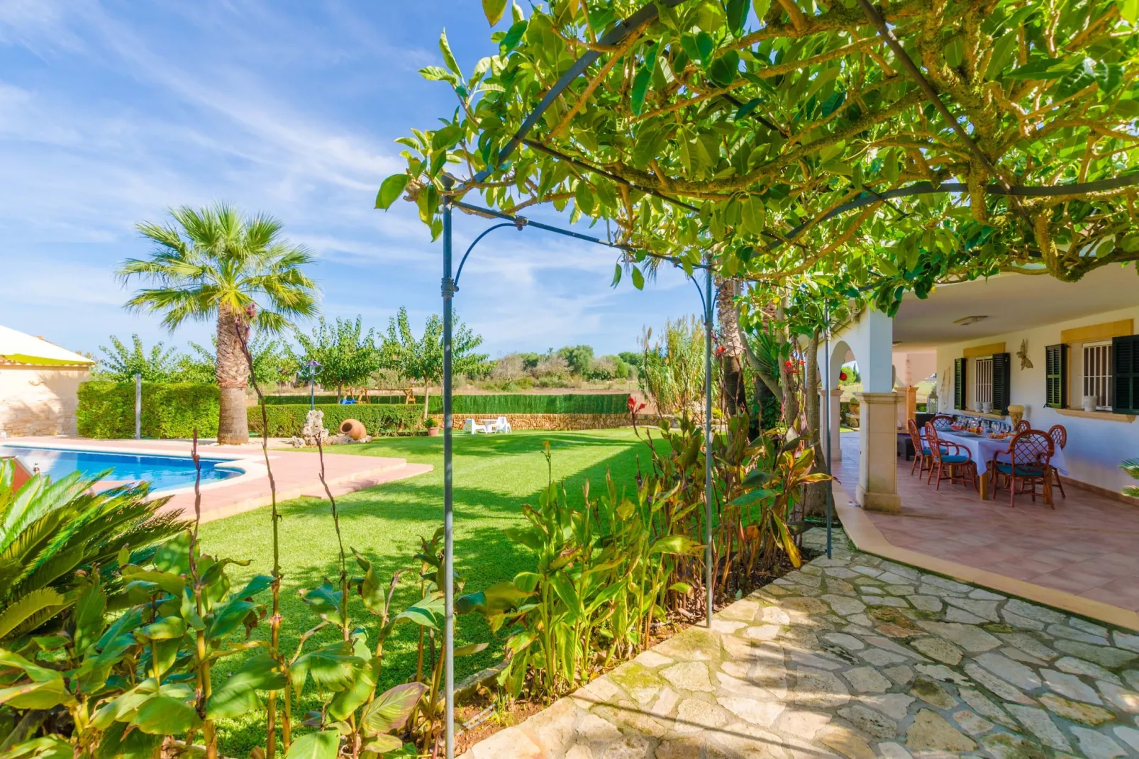 Santa Eulalia Petit-Aussicht Sommer