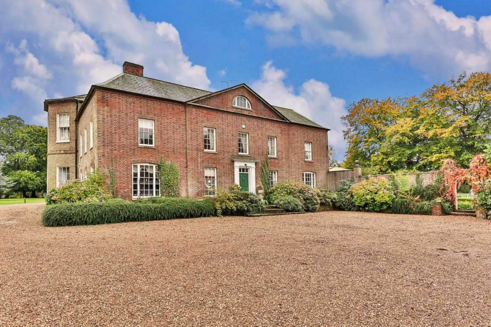 Walcot Hall-Outdoor