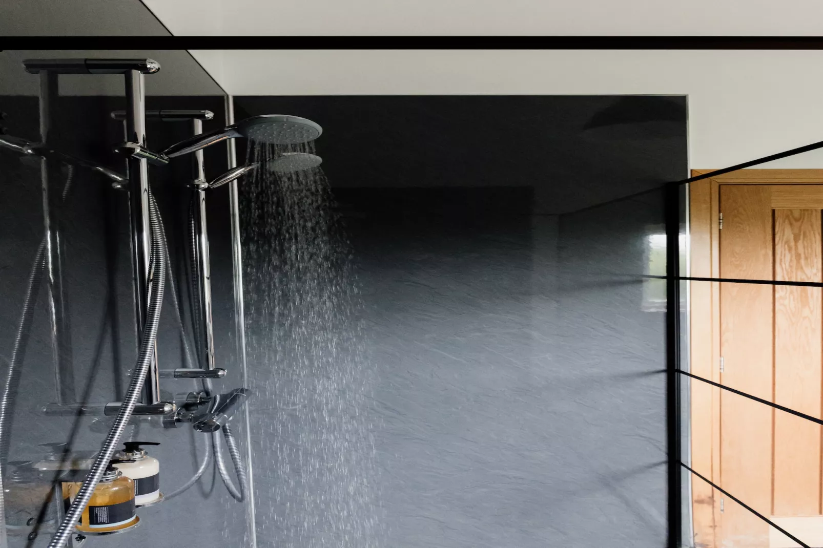 The Welsh Barn-Bathroom