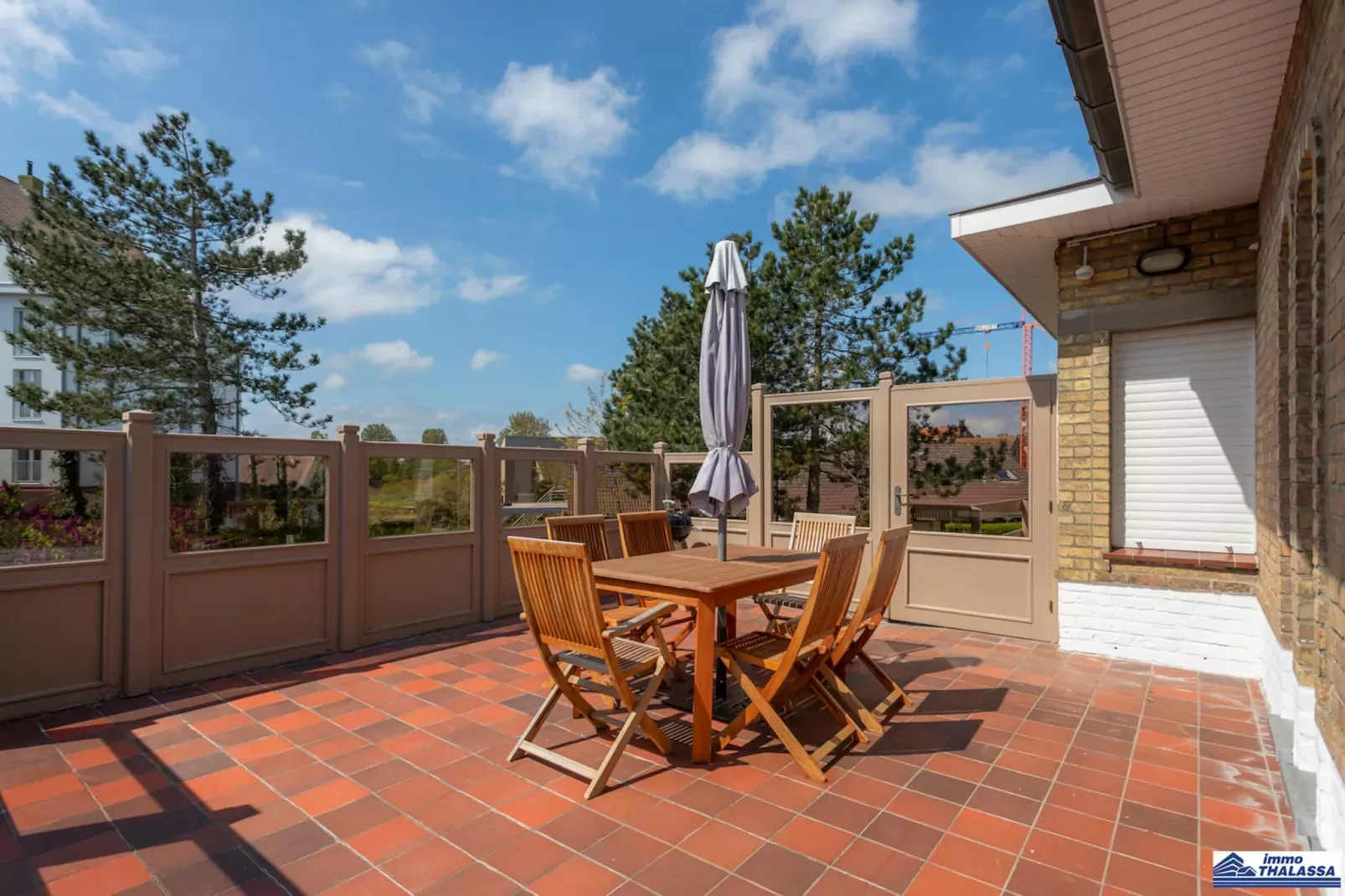 At Home-Balcon-terrasse