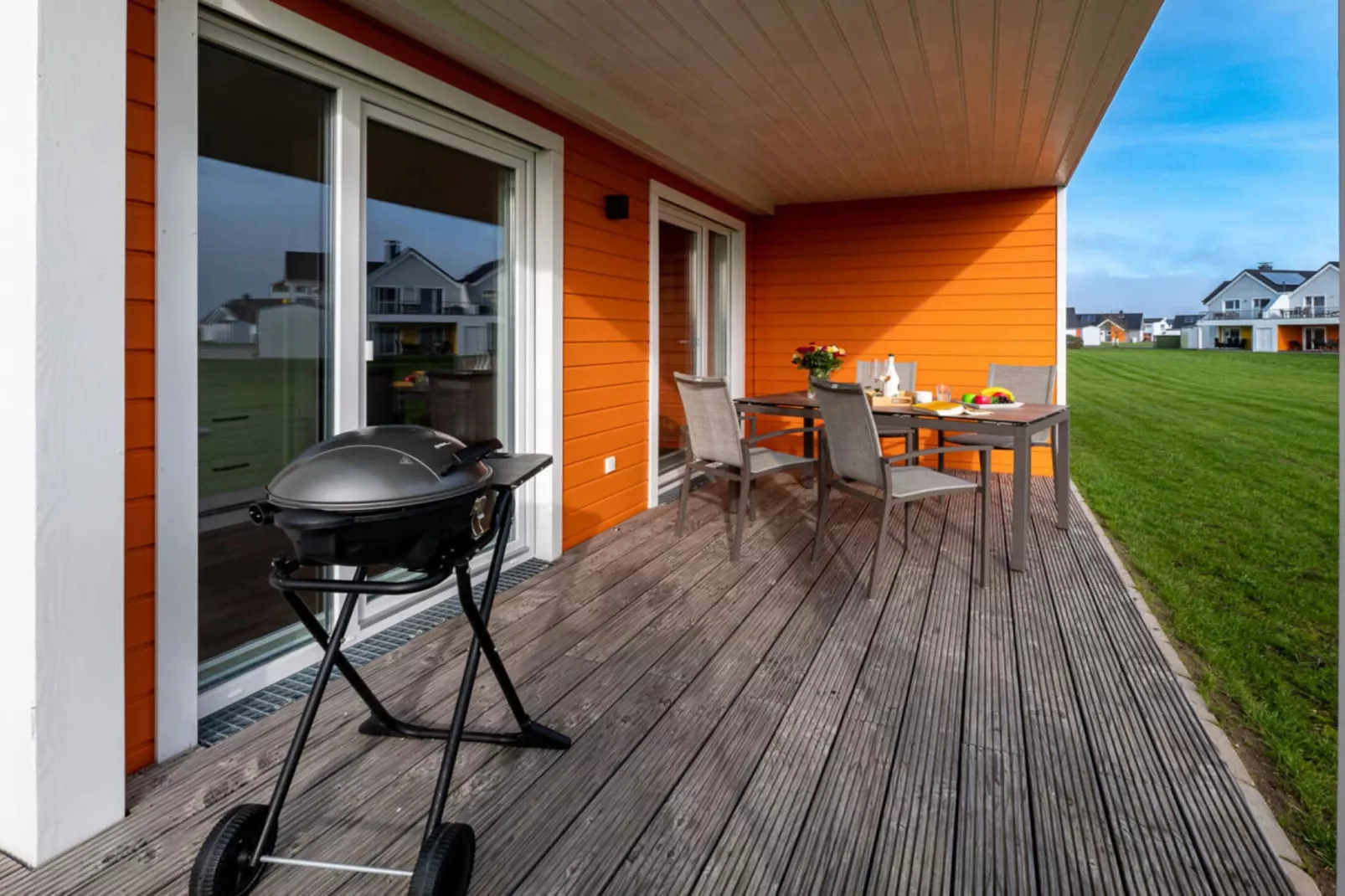 424127-Terrassenbalkon