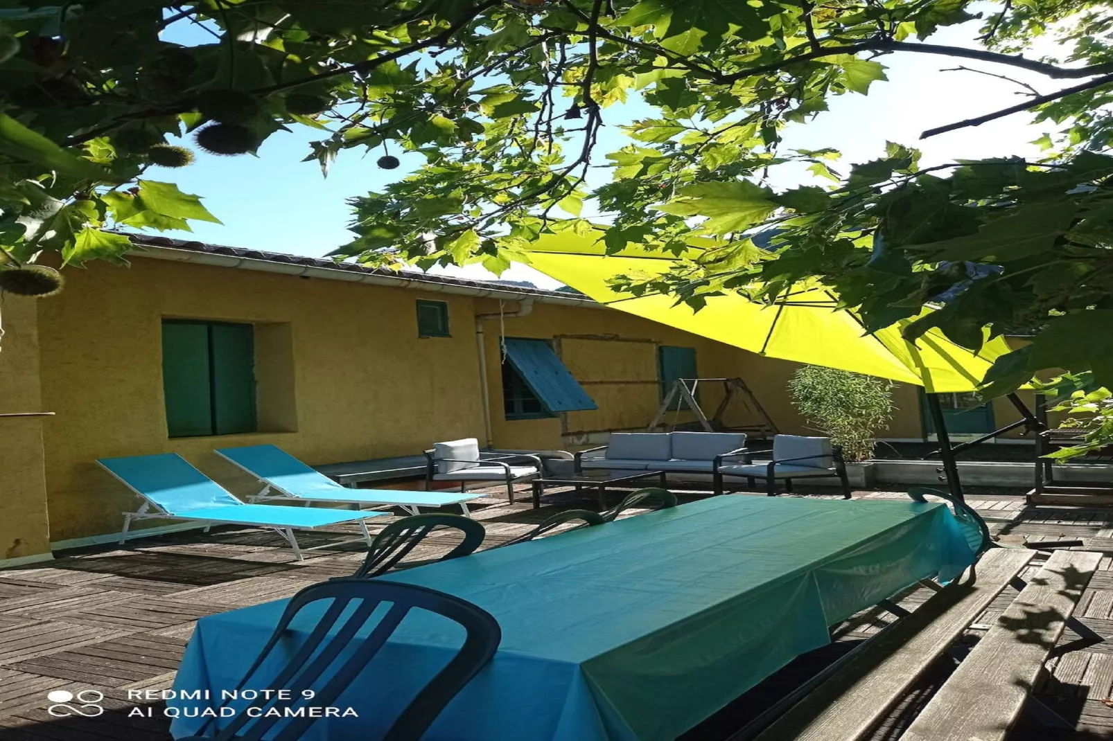 Les Cousinades-Exterior summer