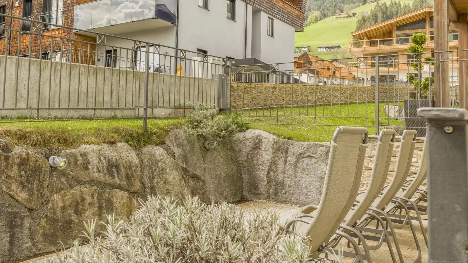 Next to the ski lift A 4-Gärten Sommer