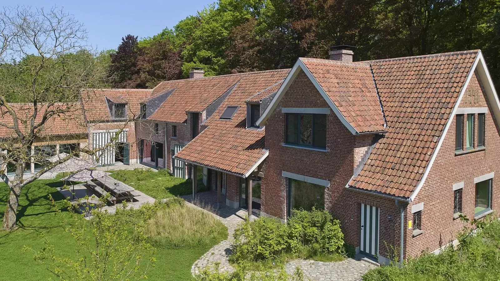 Villa Lactea-Exterior summer