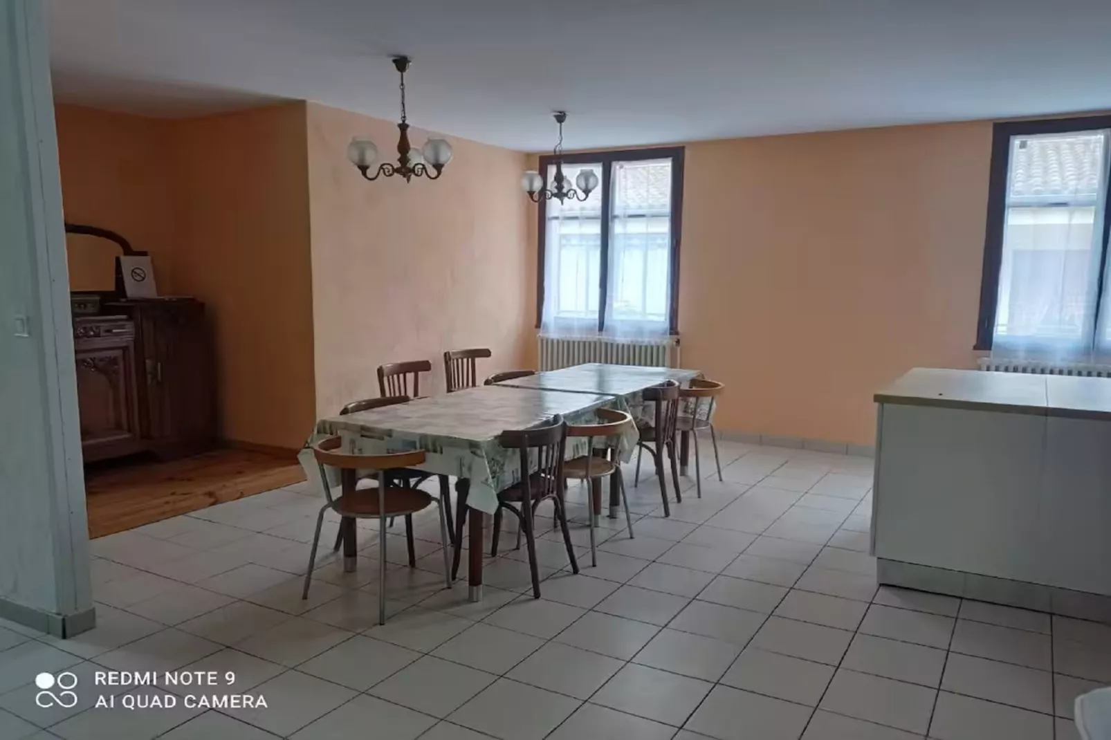 Les Cousinades-Dining room