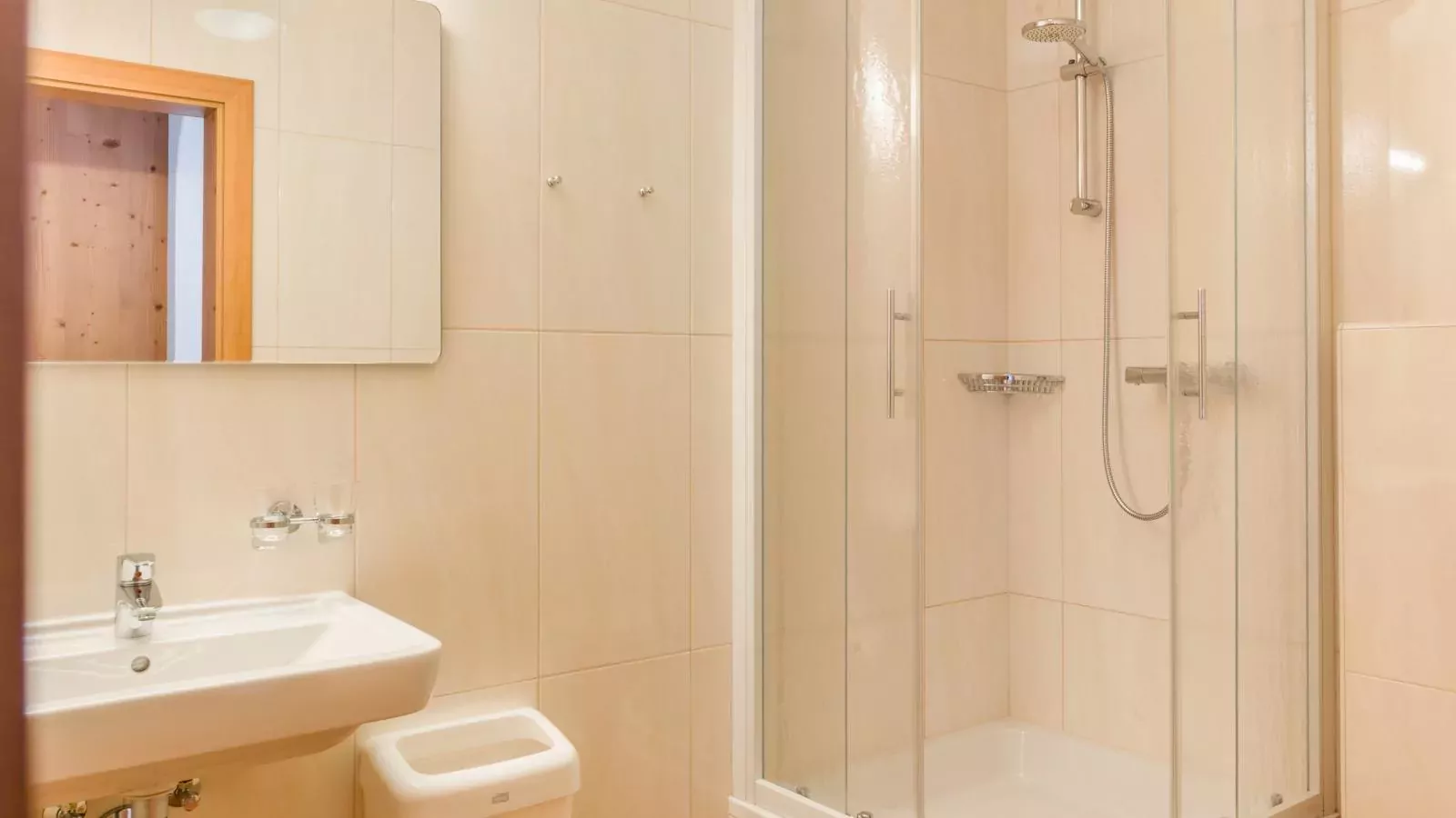 Next To The Ski Lift A 3 und A 4-Salle de bain
