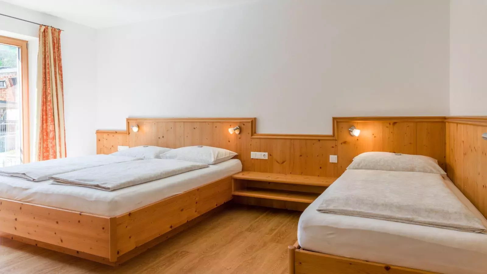 Next To The Ski Lift A 3 und A 4-Chambre