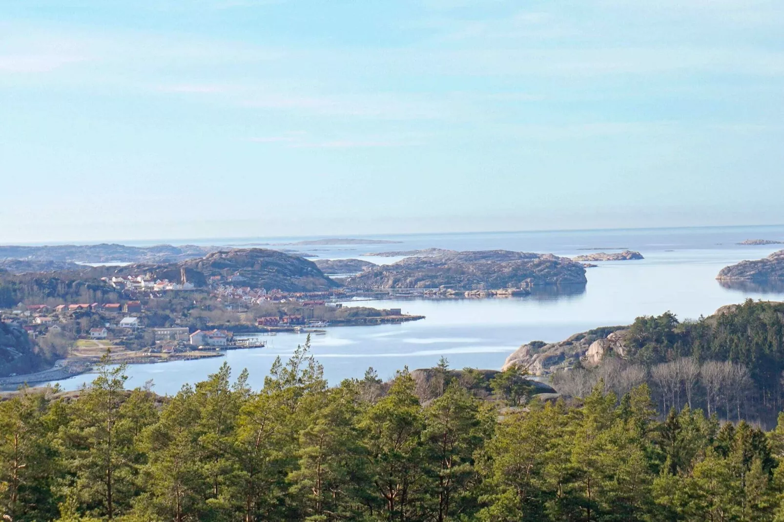 3 person holiday home in HUNNEBOSTRAND-By Traum-Water view
