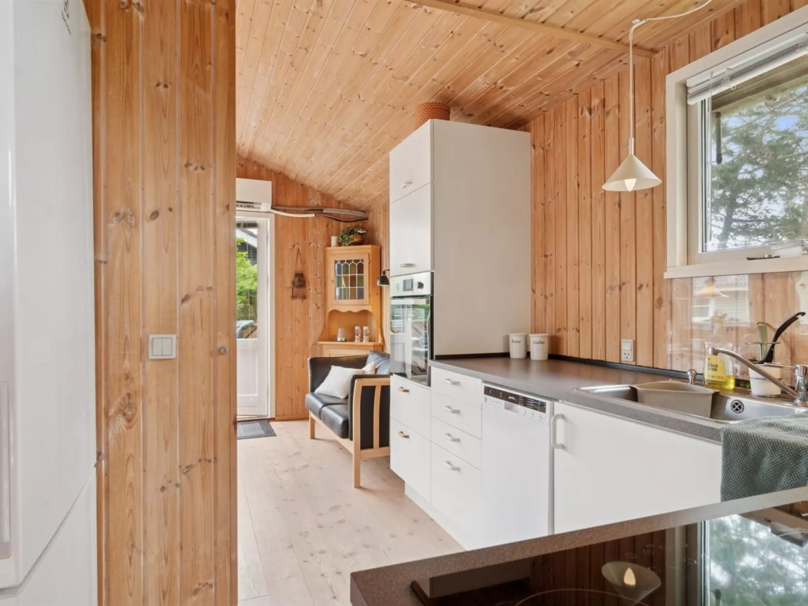 "Saija" - 100m from the sea-Drinnen