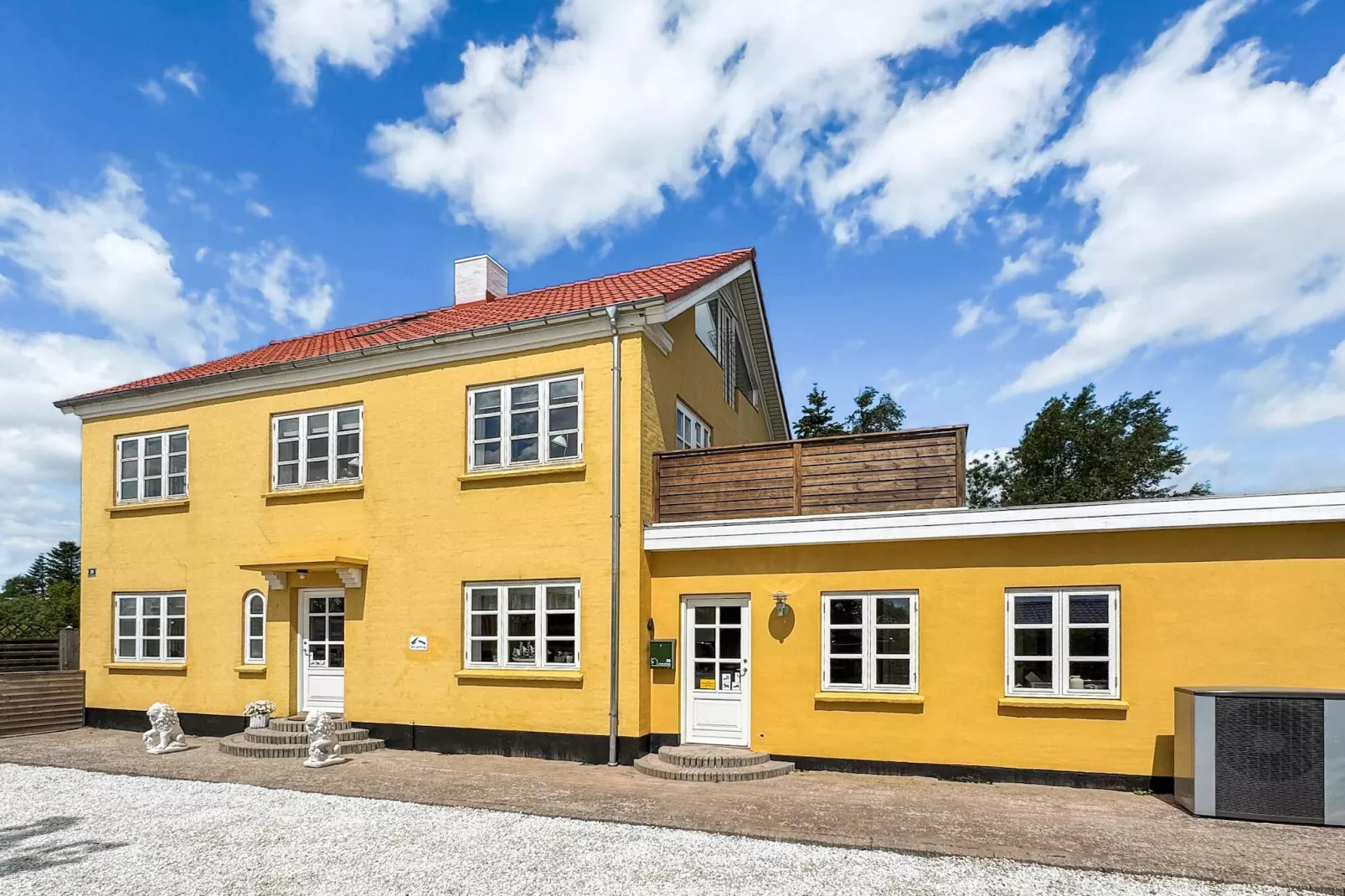 12 person holiday home in Børkop
