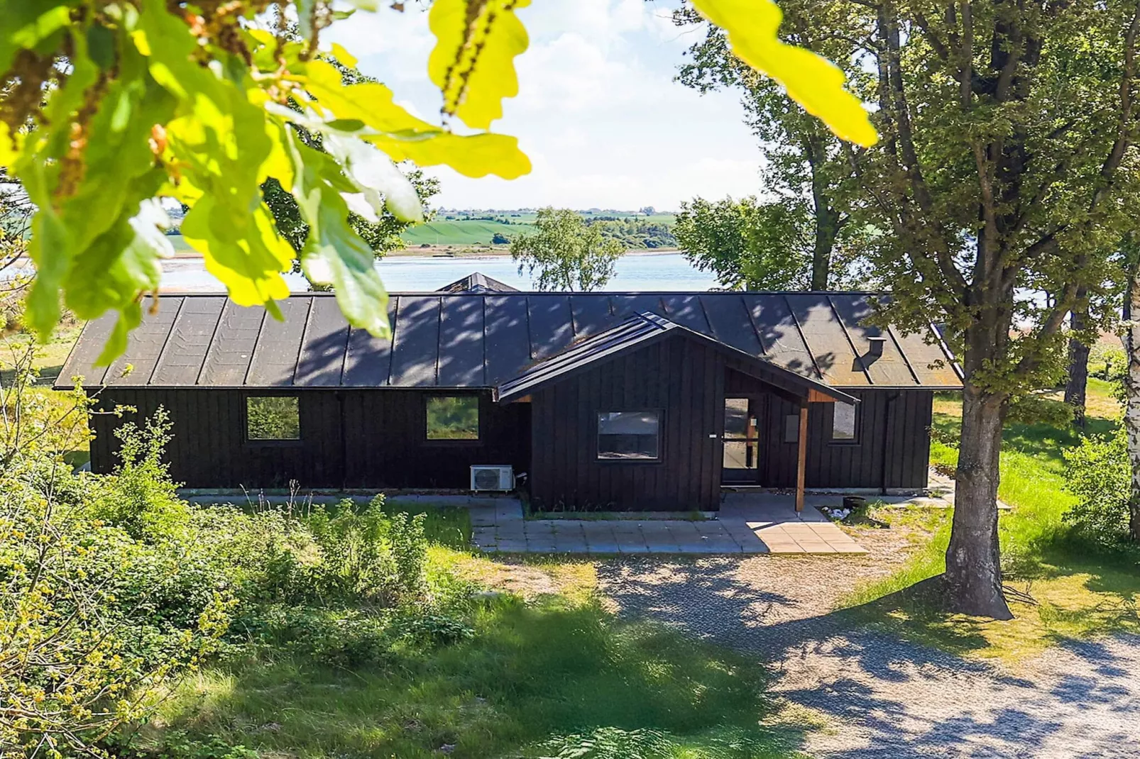 12 person holiday home in Millinge