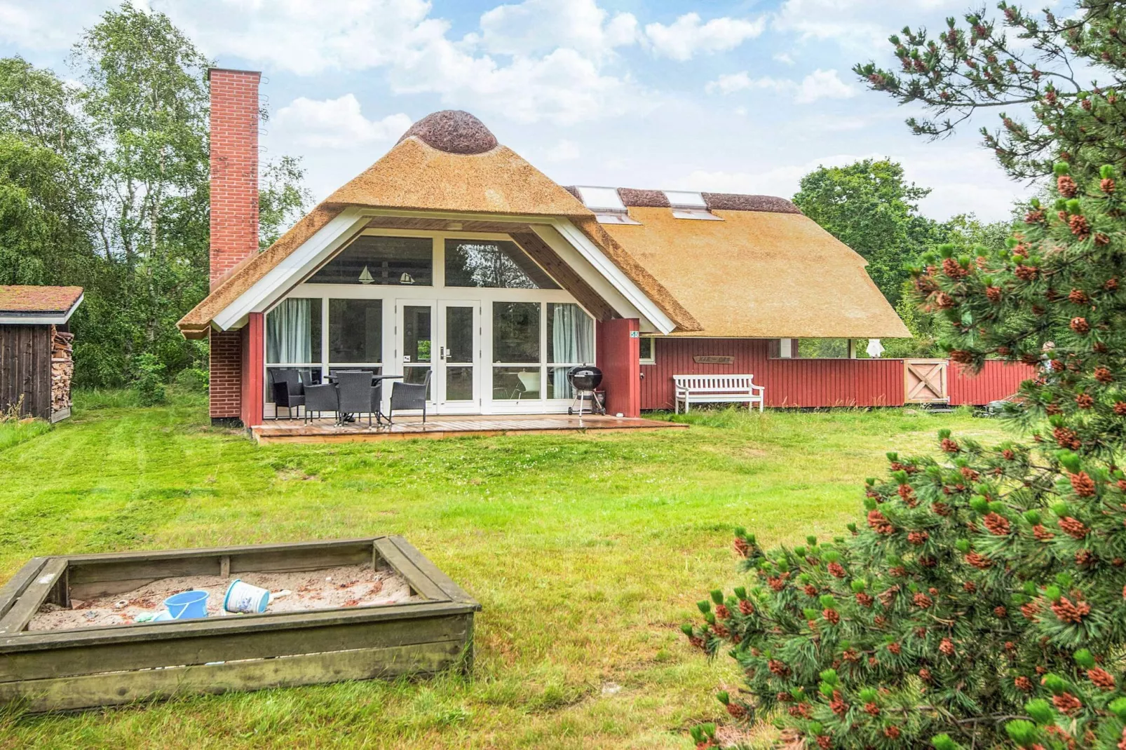 Eco-Friendly Retreat with Spa - By Traum Ferienwohnungen