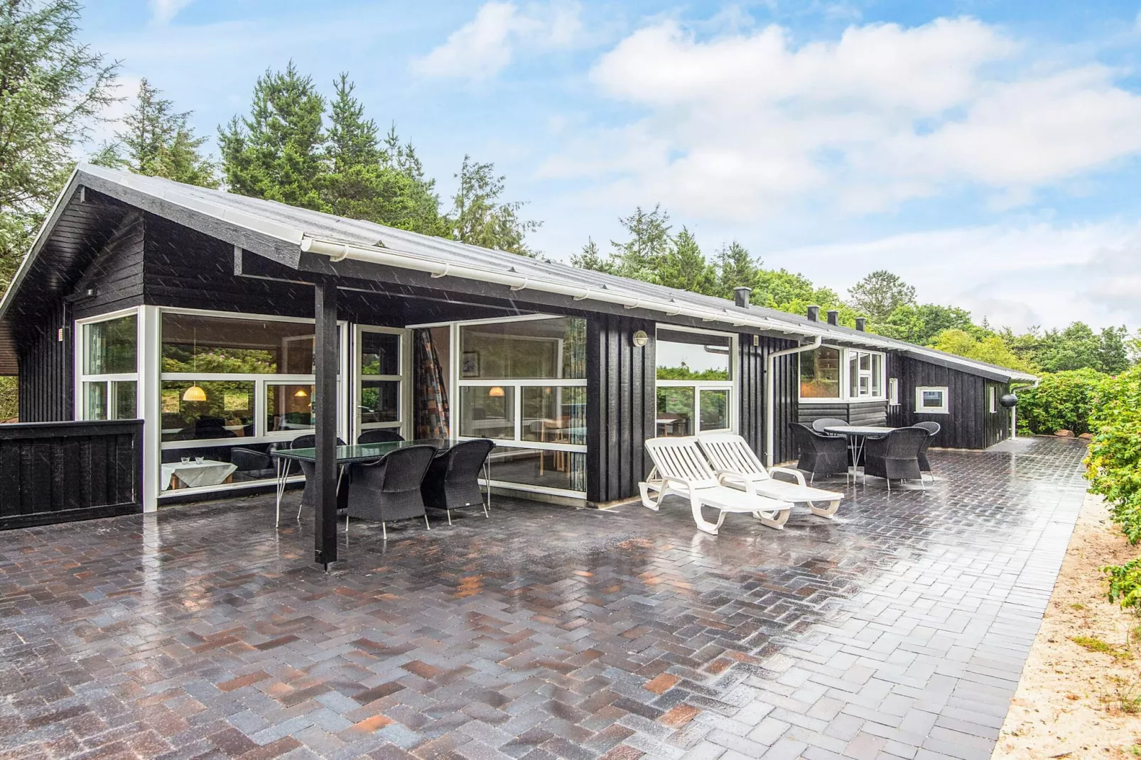 7 person holiday home in Henne-By Traum