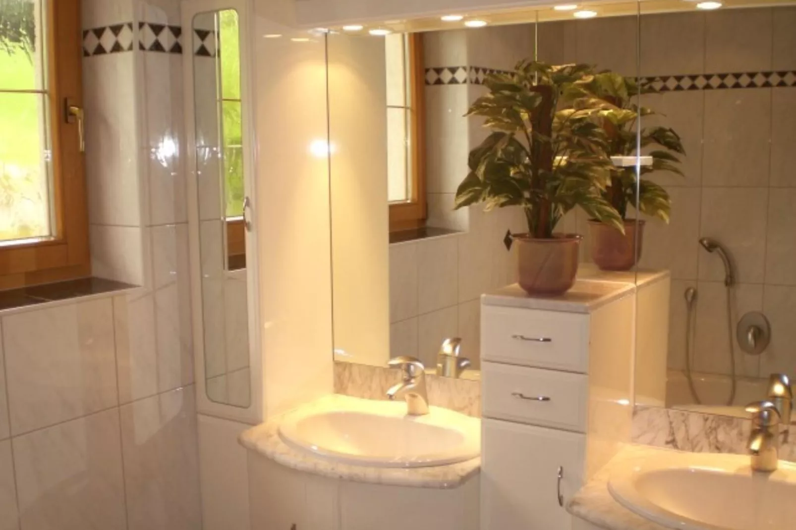 Rofanblick 12PAX-Bathroom