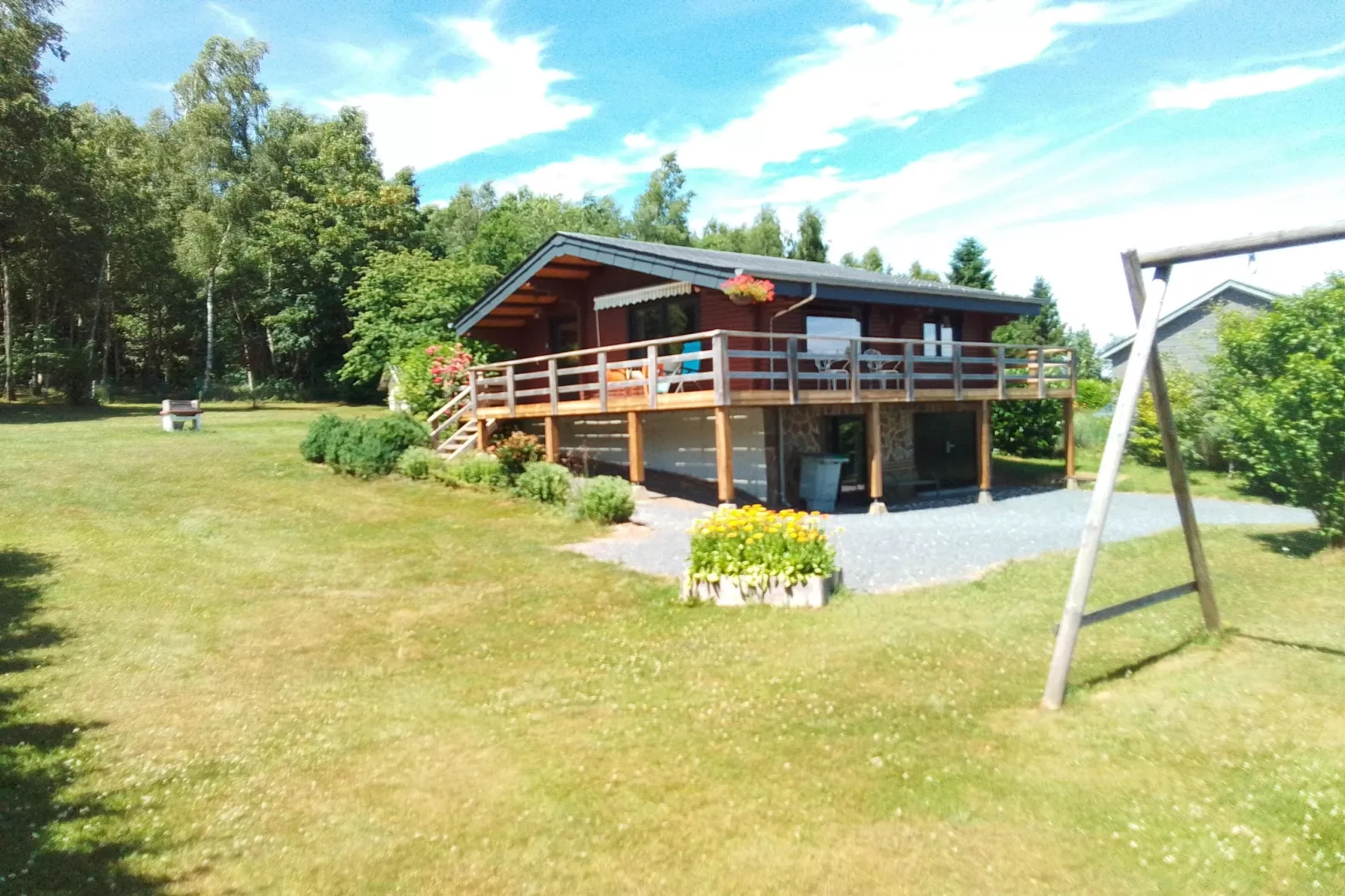 La Forêt-Exterior in summer