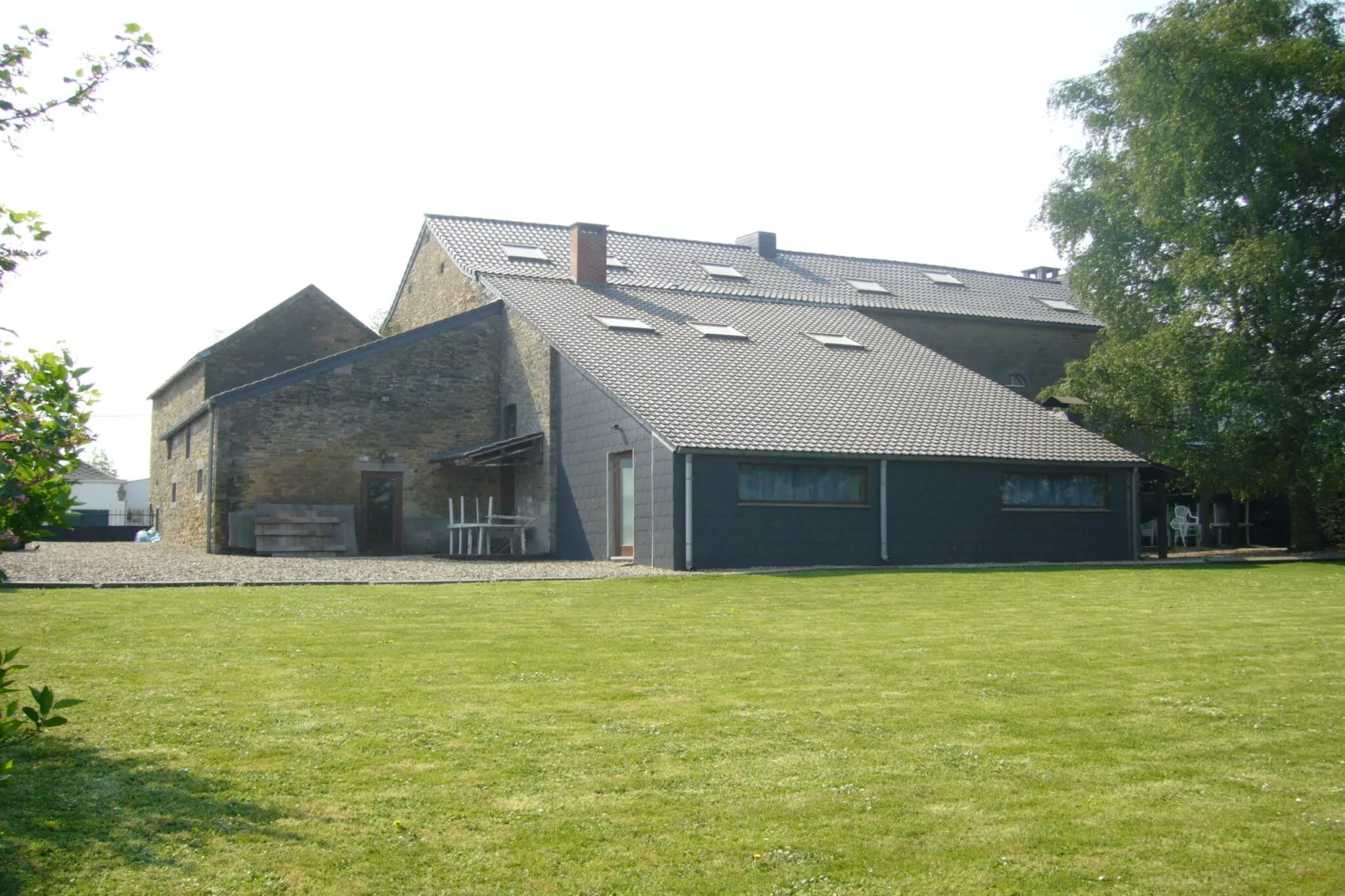 La Ferme de la Buissonniere-Exterior in summer