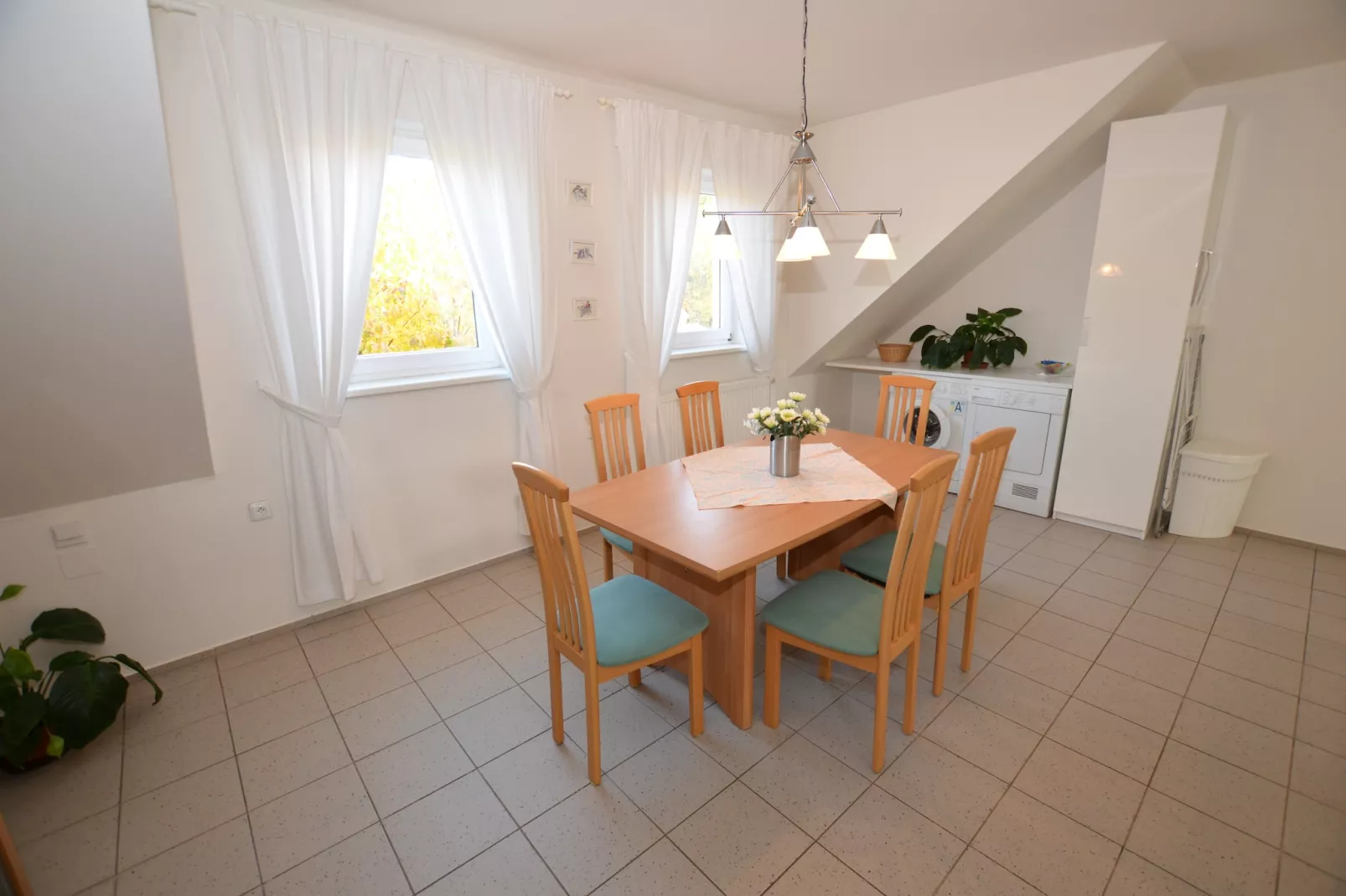 Apartament Nemojov B 9p-Dining room