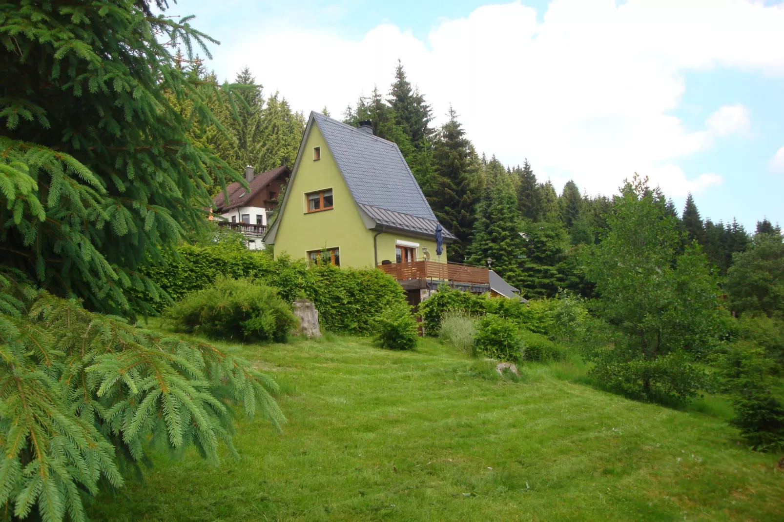 Am Mühlberg-Exterior in summer