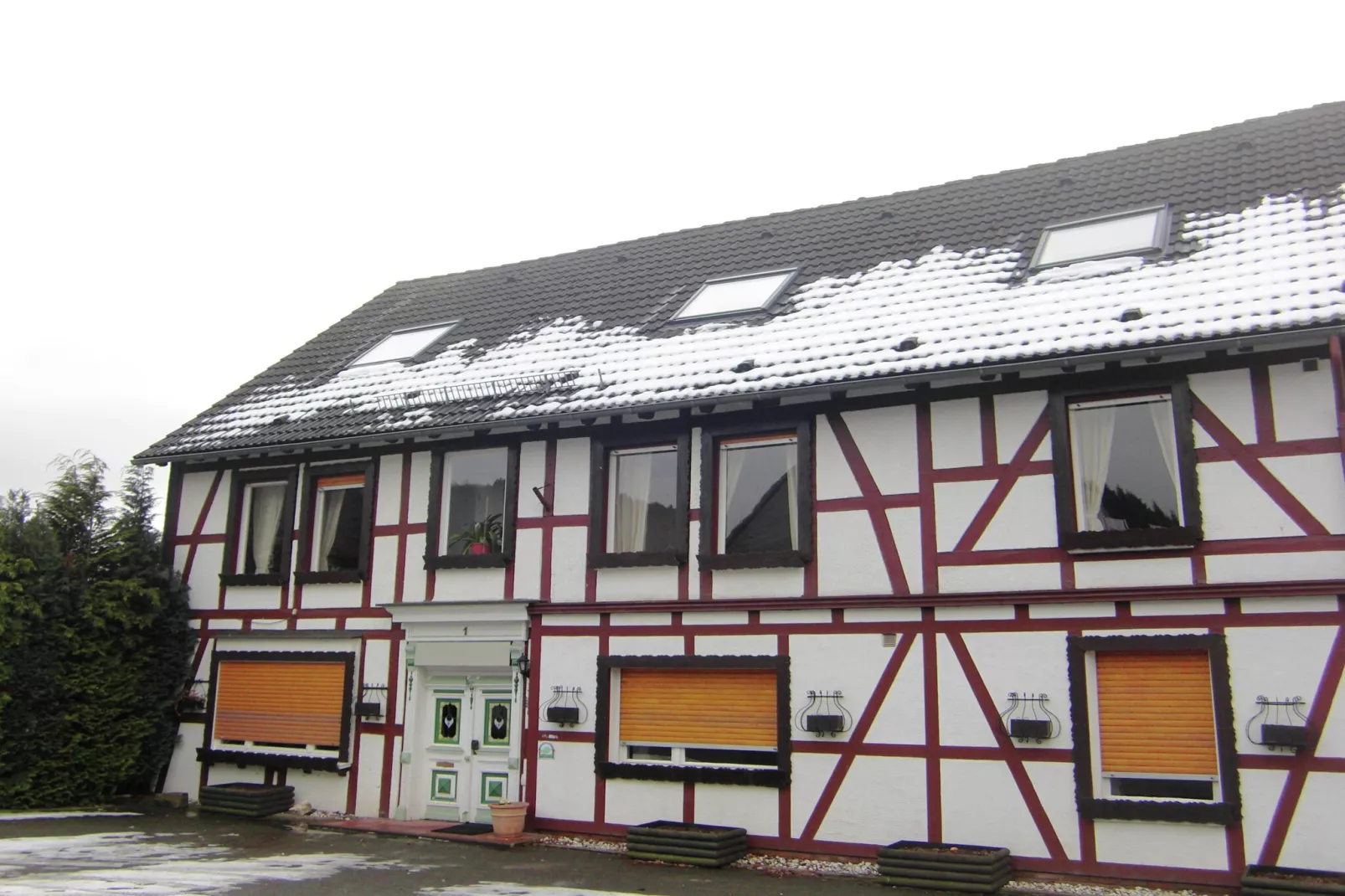 Gruppenhaus am Bach-Außenbereich Winter