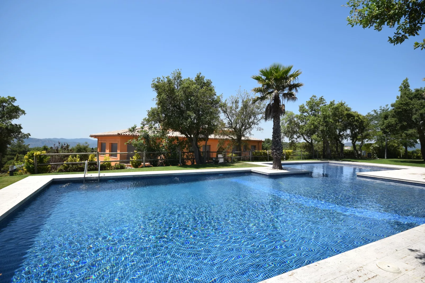 Mirador Mas Nou-Außenbereich Sommer