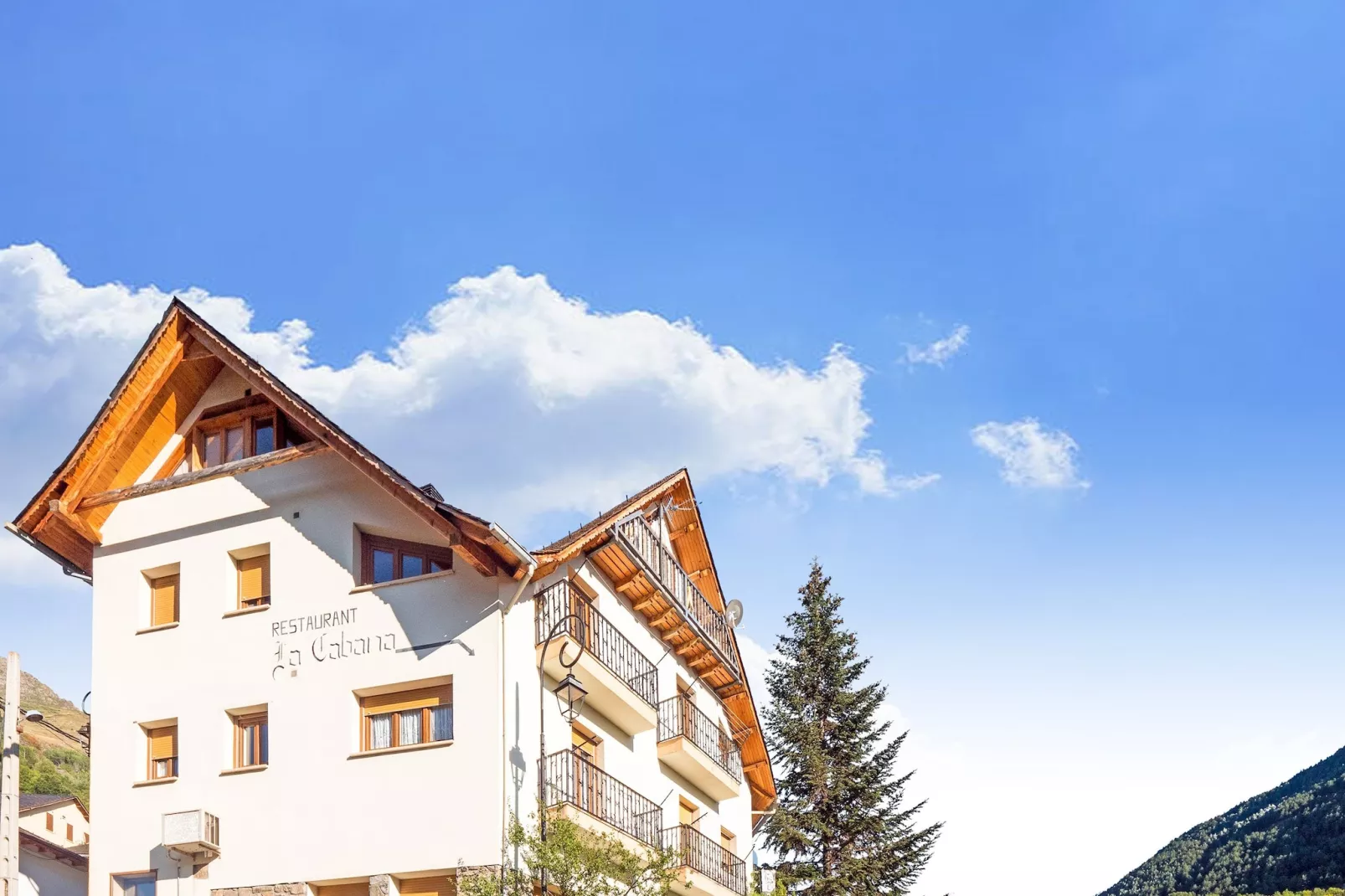 Apartamento “La Cabana”-Exterior in summer