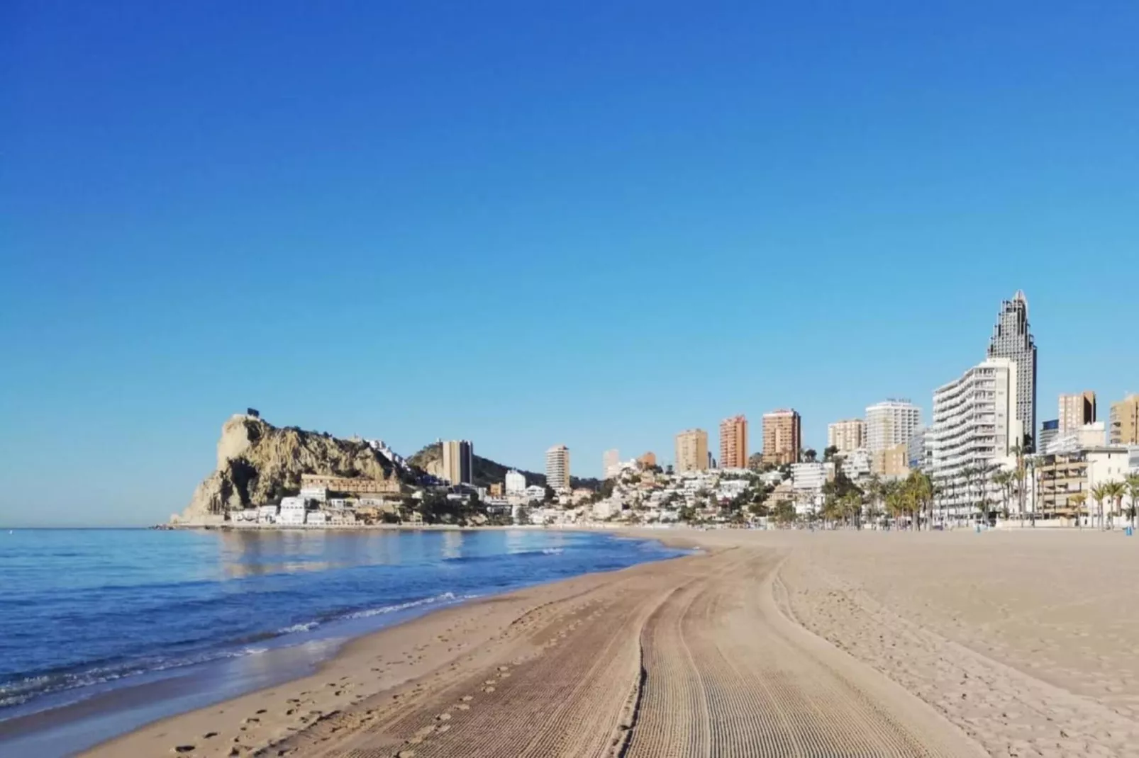 Benidorm-Areas within 1km in summer