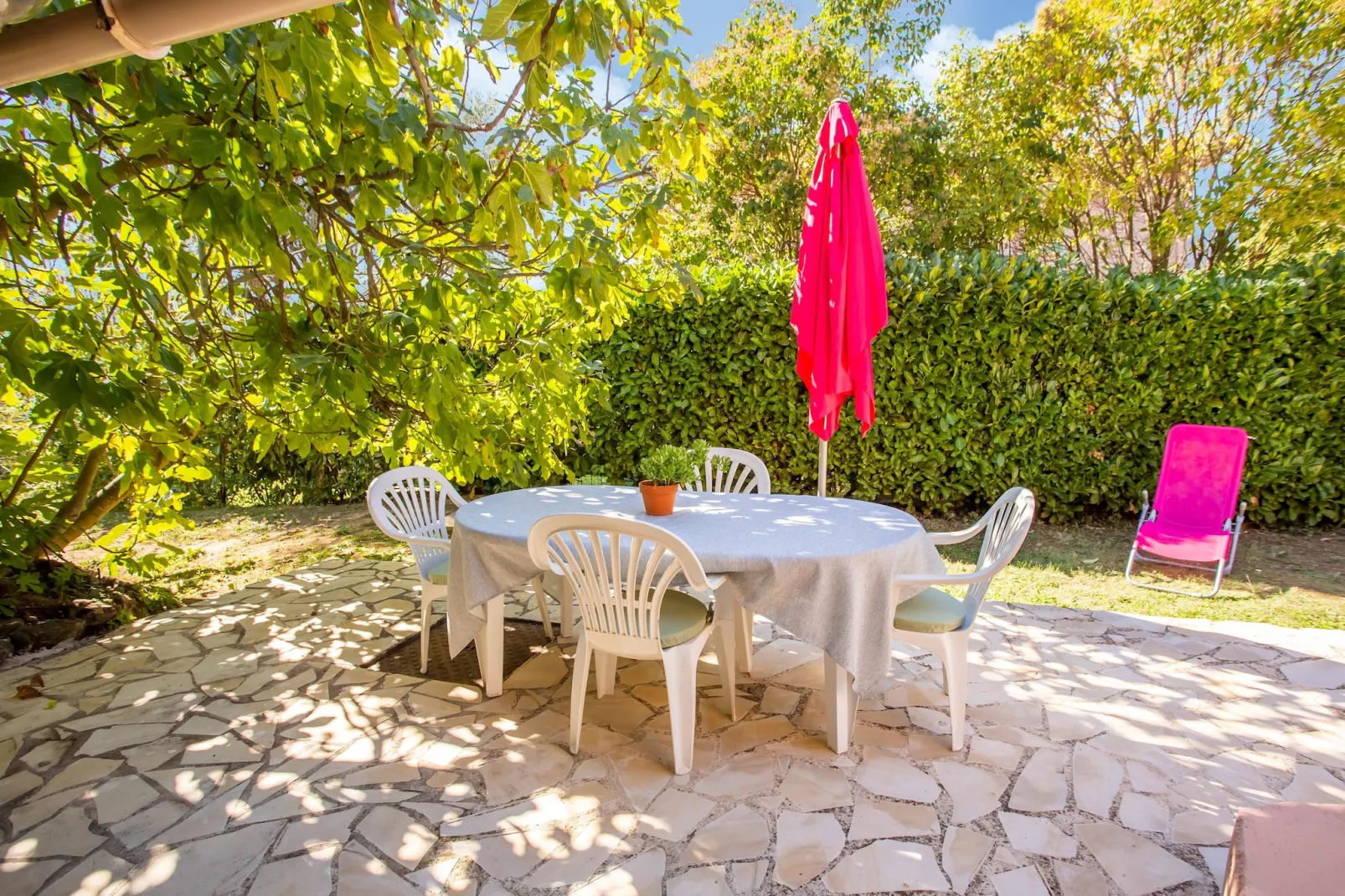 Berre les Alpes-Terrasse / balcon