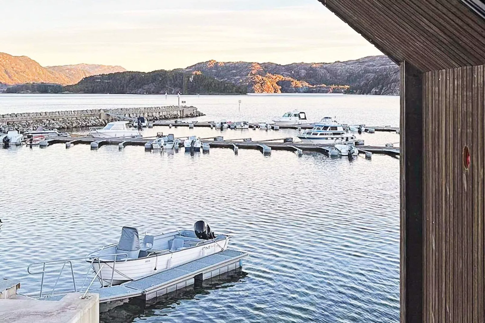 7 person holiday home in Huglo-By Traum-Water view