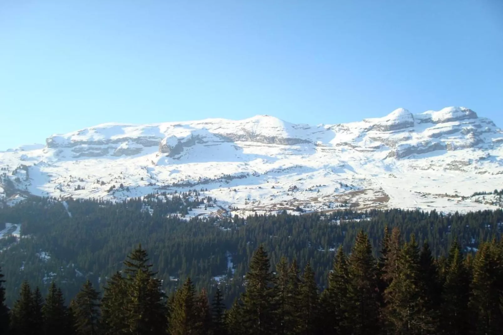 Les Portes du Grand Massif 4-Area winter 1km
