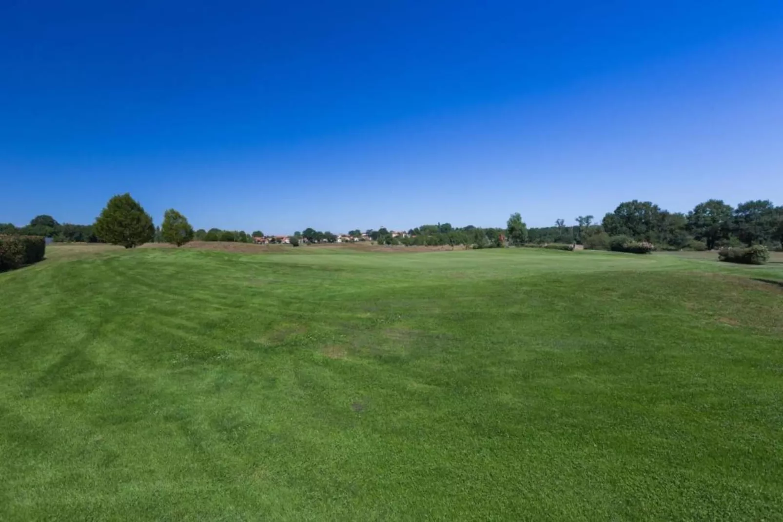 FranceComfort Domaine Les Forges 2-Areas within 20km in summer