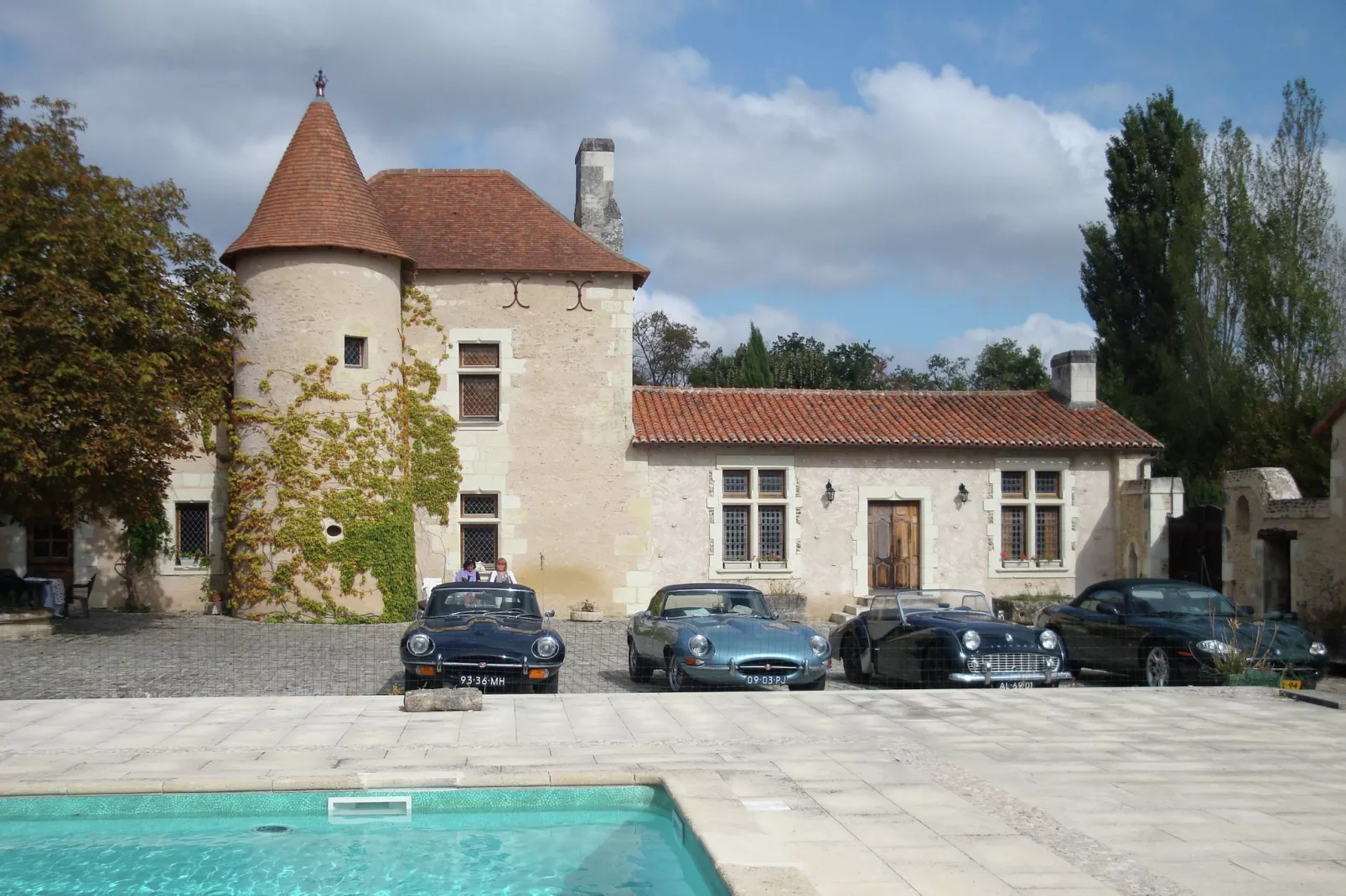 Manoir avec piscine privée-Außenbereich Sommer