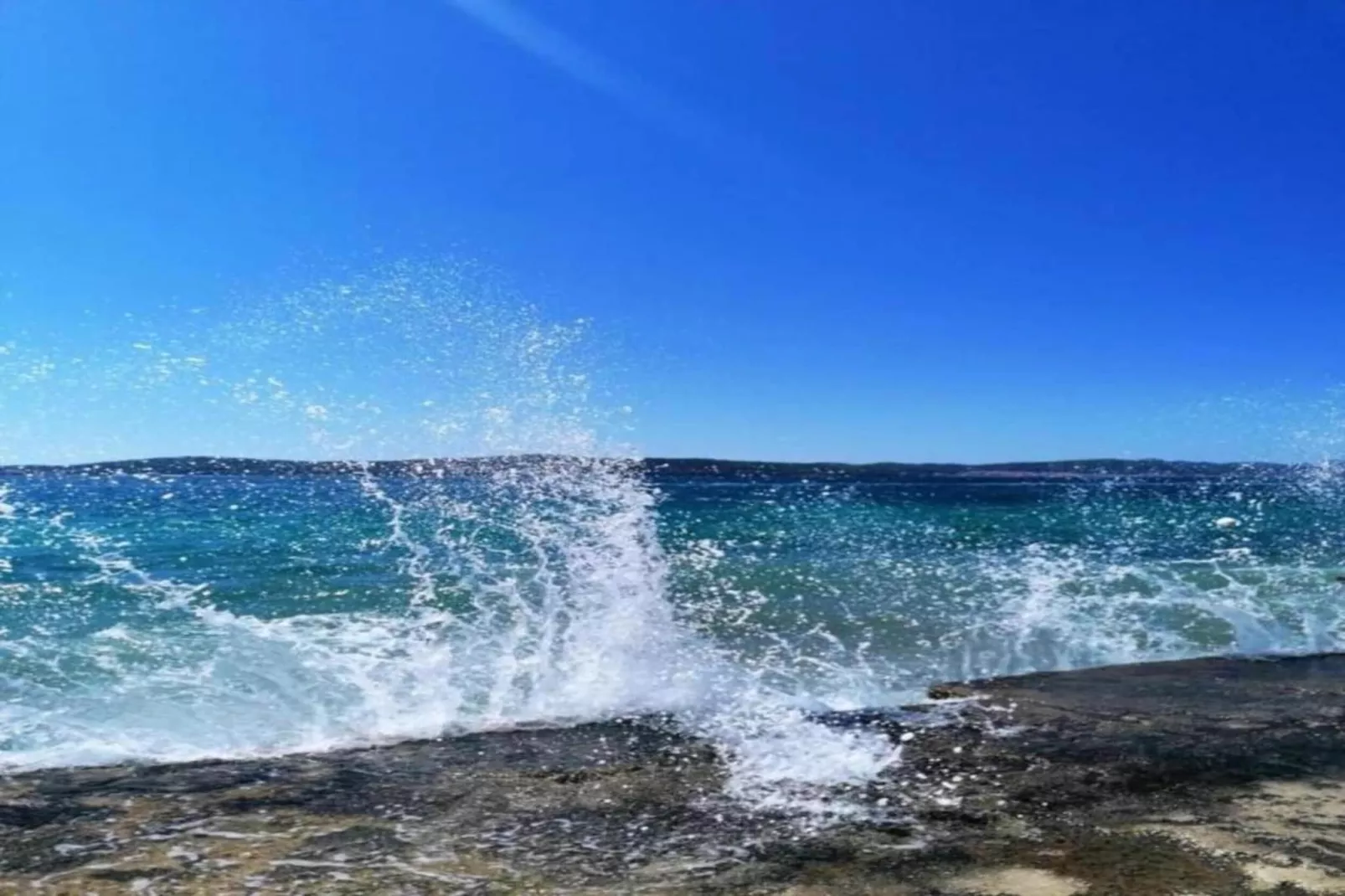 Mediterano 1-Areas within 20km in summer