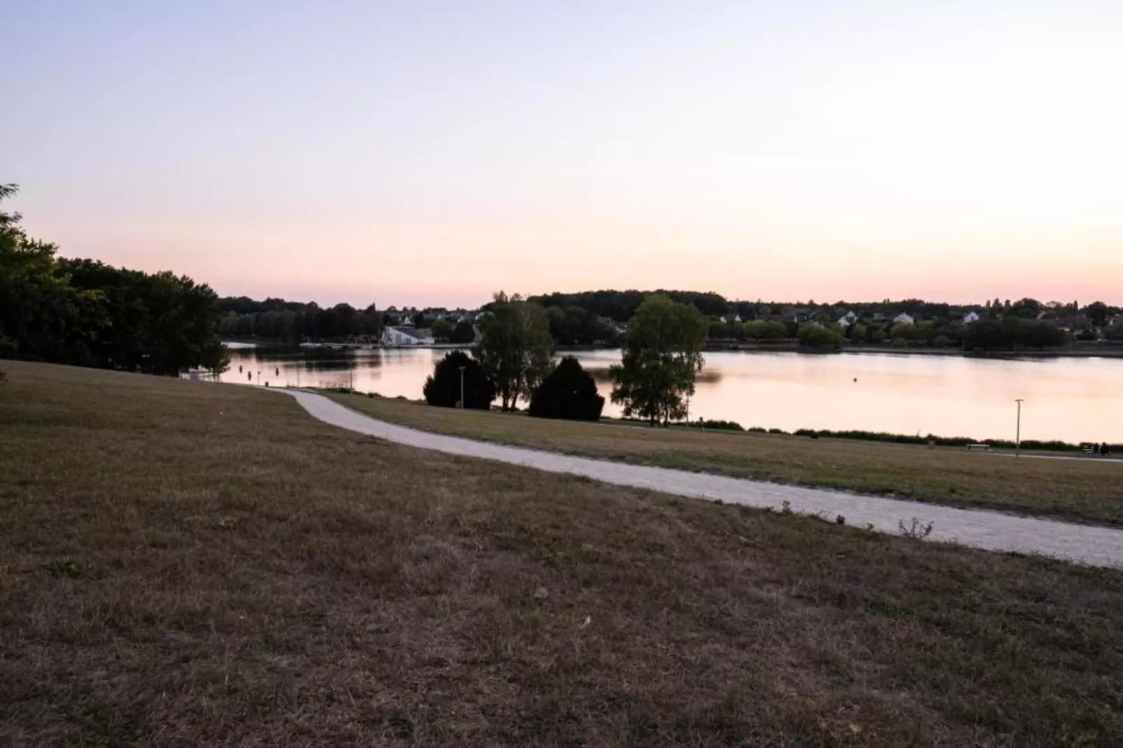 Priore-Areas within 20km in summer