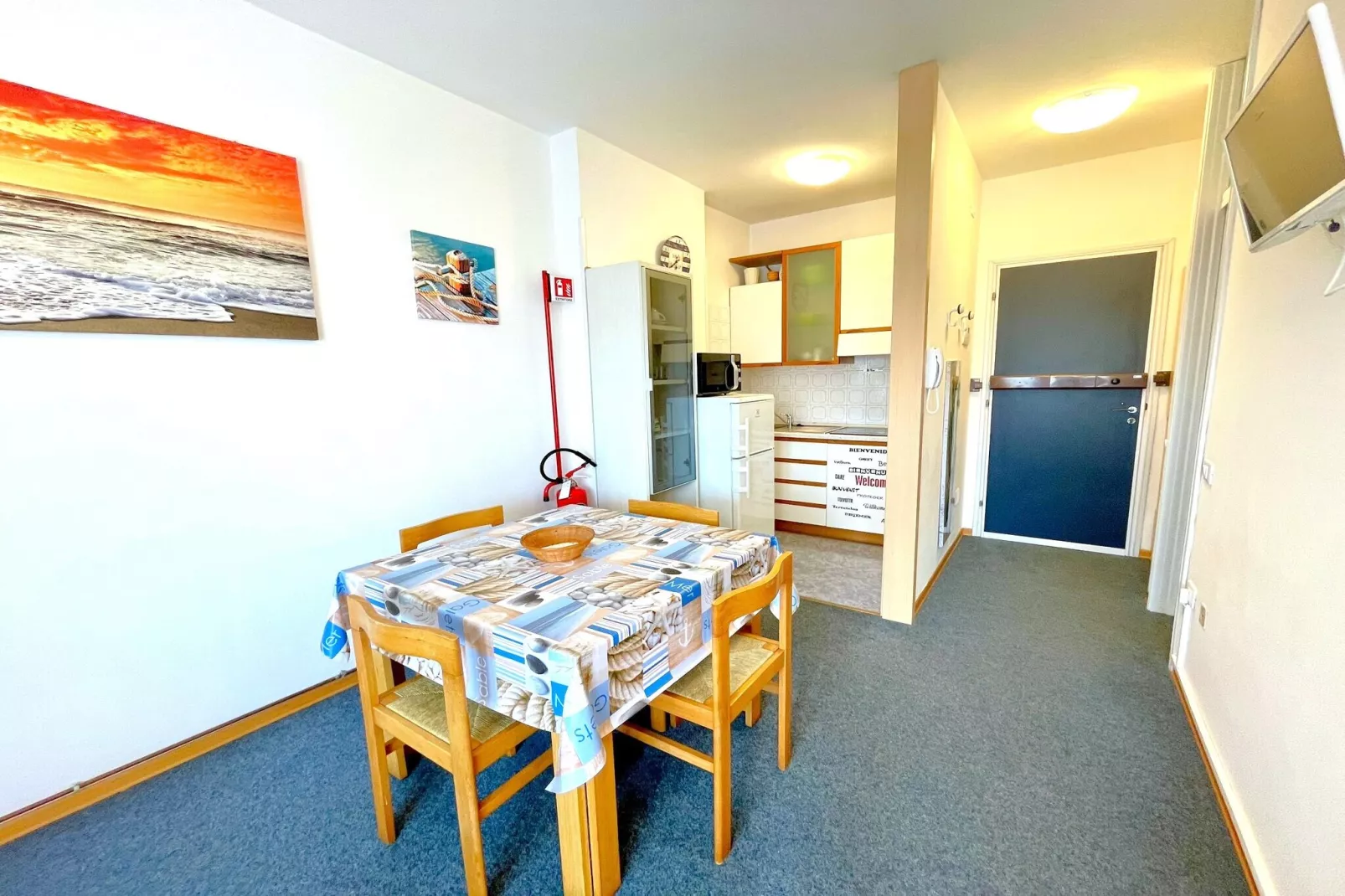 Cutter A9-Dining room