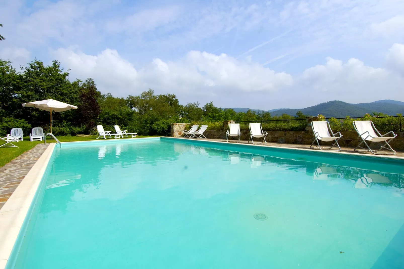 Smeraldo-Swimming pool