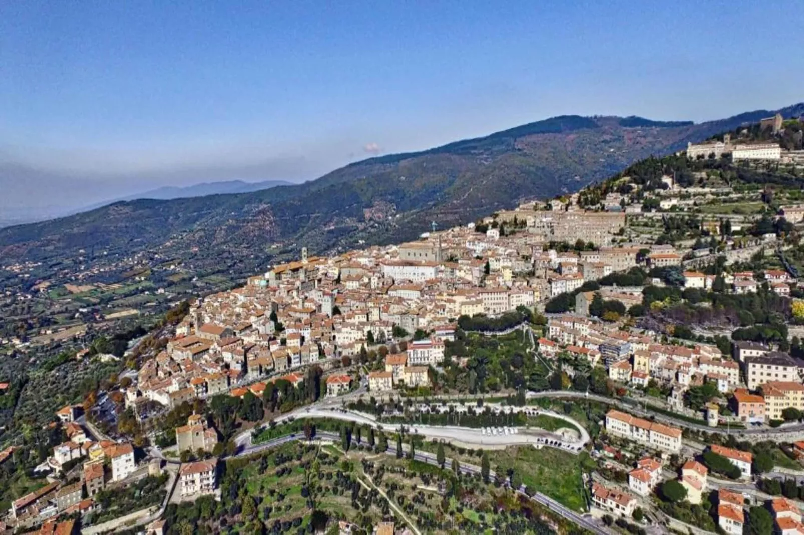 Fontocchio Diciassette-Areas within 20km in summer