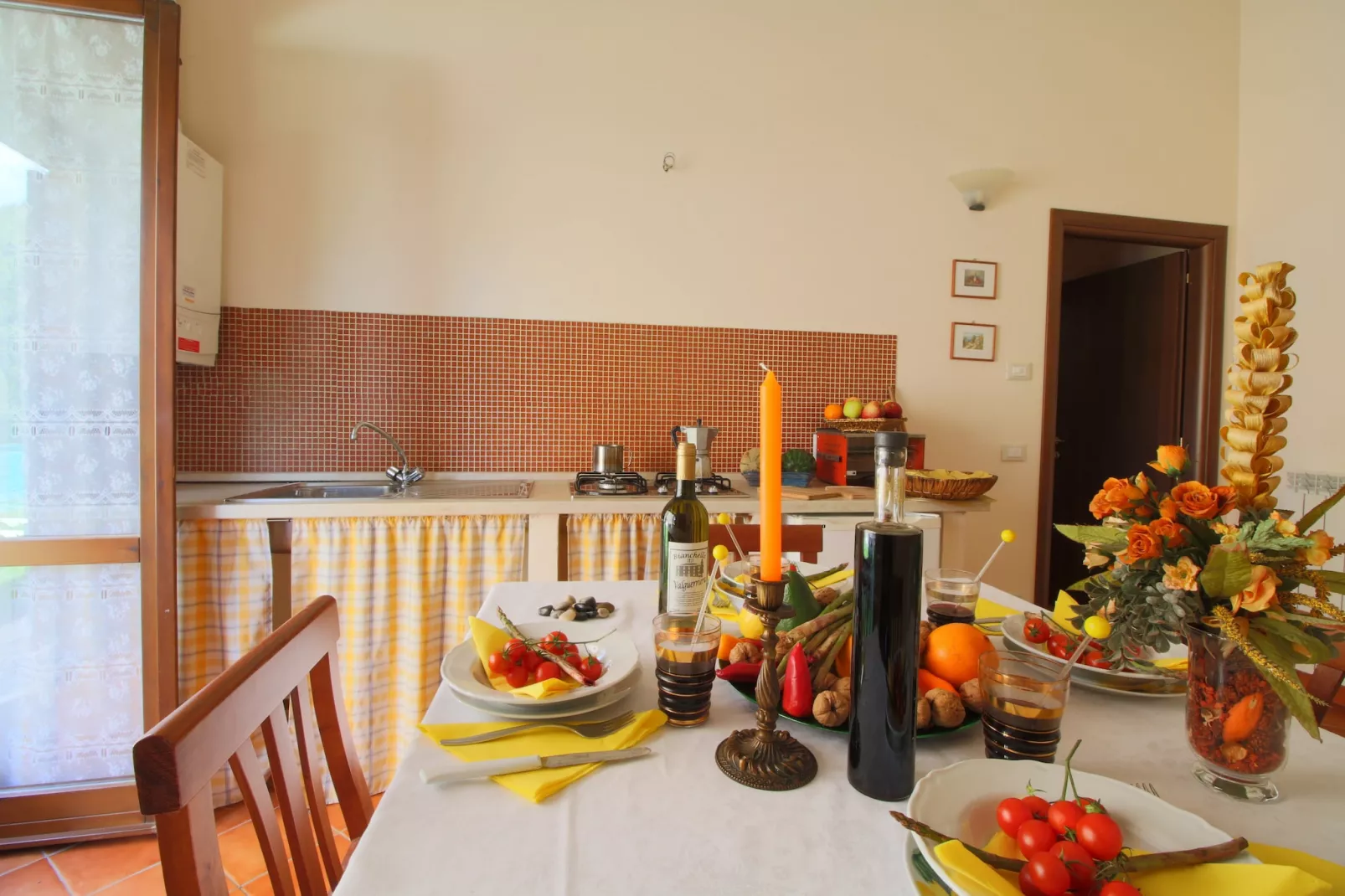 Rosa Gialla-Kitchen