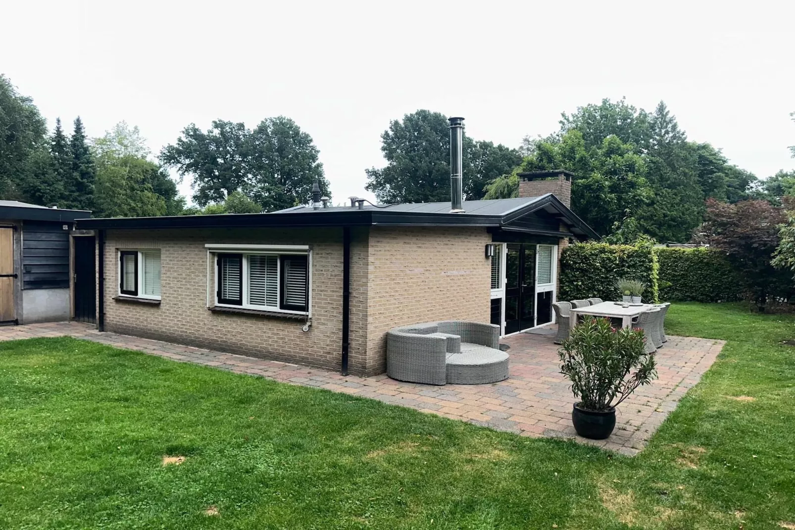 't Voortsche Boshuys-Außenbereich Sommer