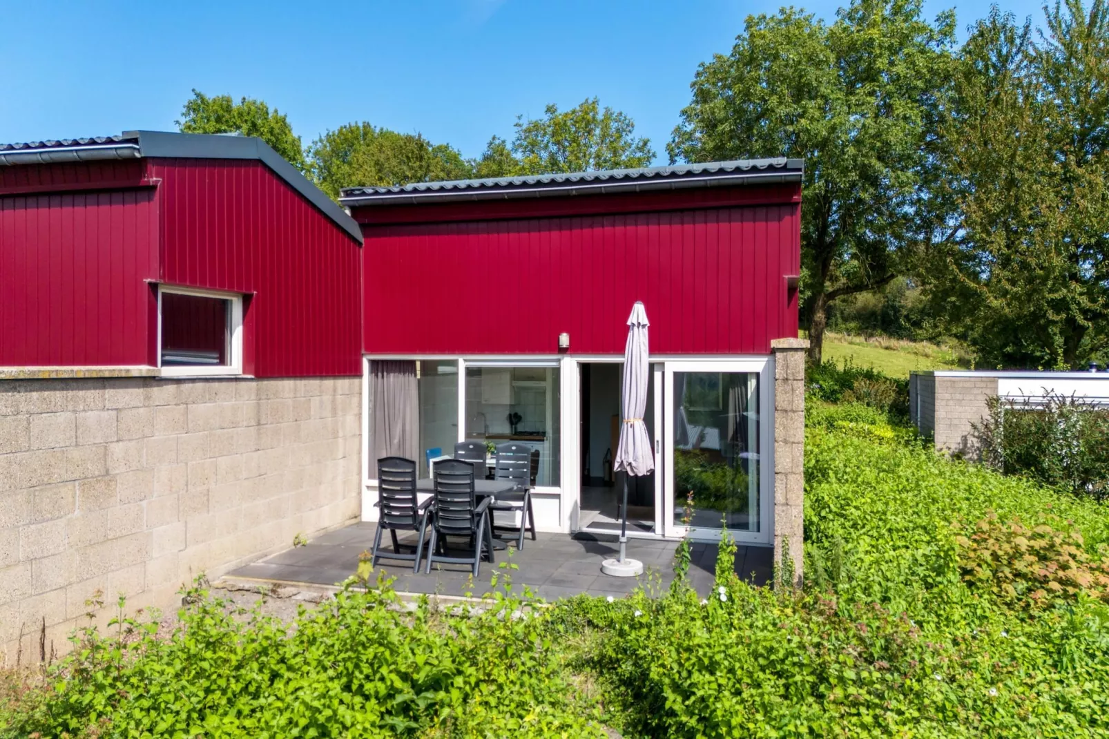 Bungalowpark Schin op Geul 6-Exterior in summer