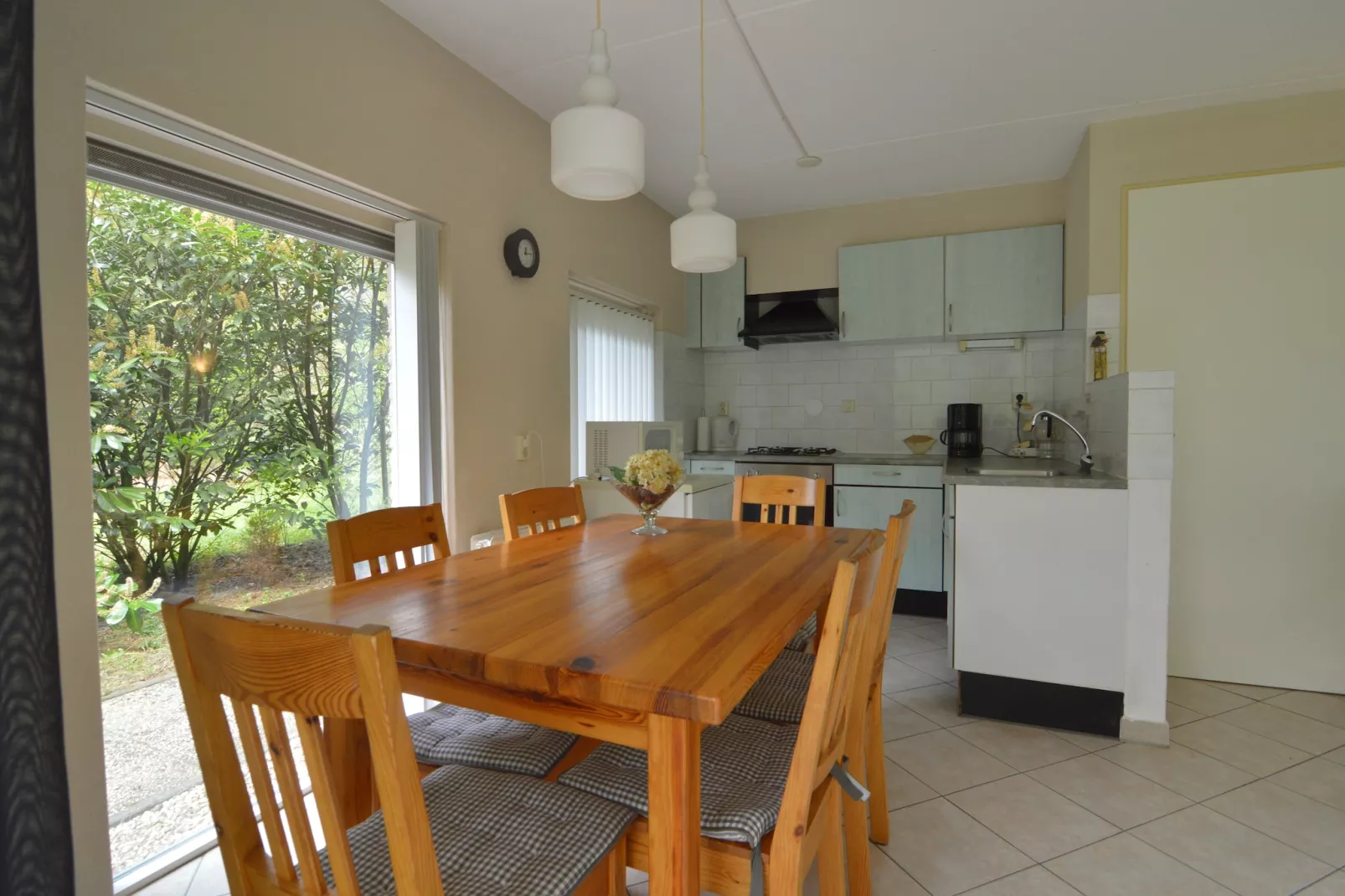 Dapama-Dining room